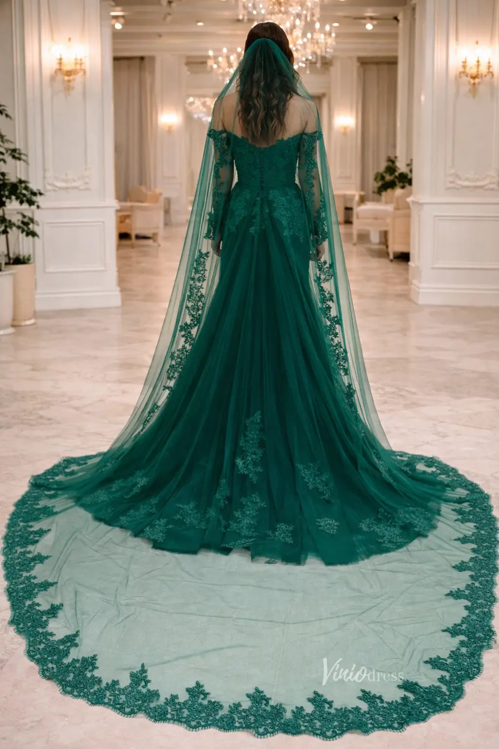 Emerald Green Lace Mermaid Wedding Dress with Detachable Overskirt – Viniodress