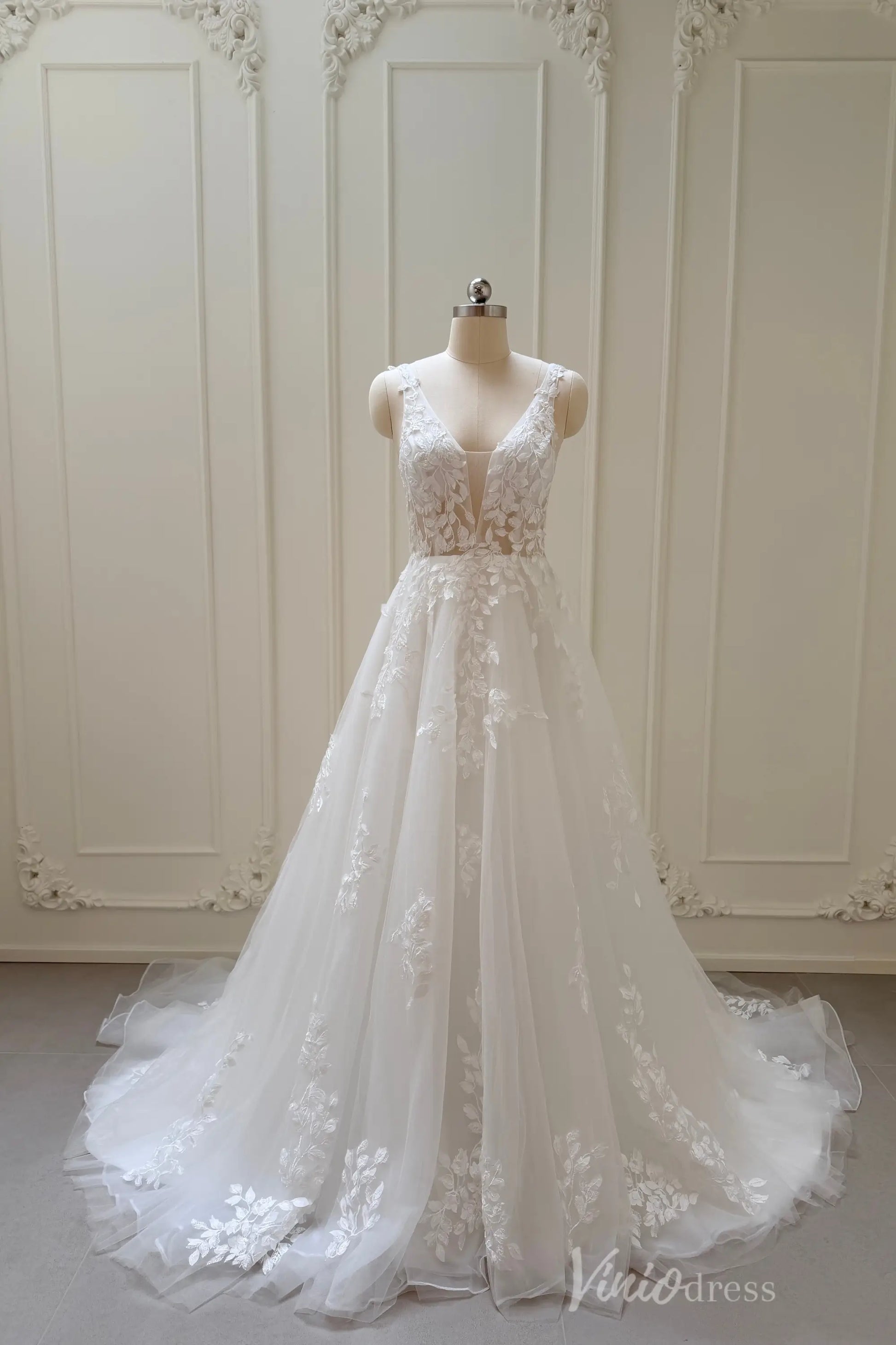 Ethereal A-Line Tulle Wedding Dress with V Neck, Floral Appliqué Bodic – Viniodress