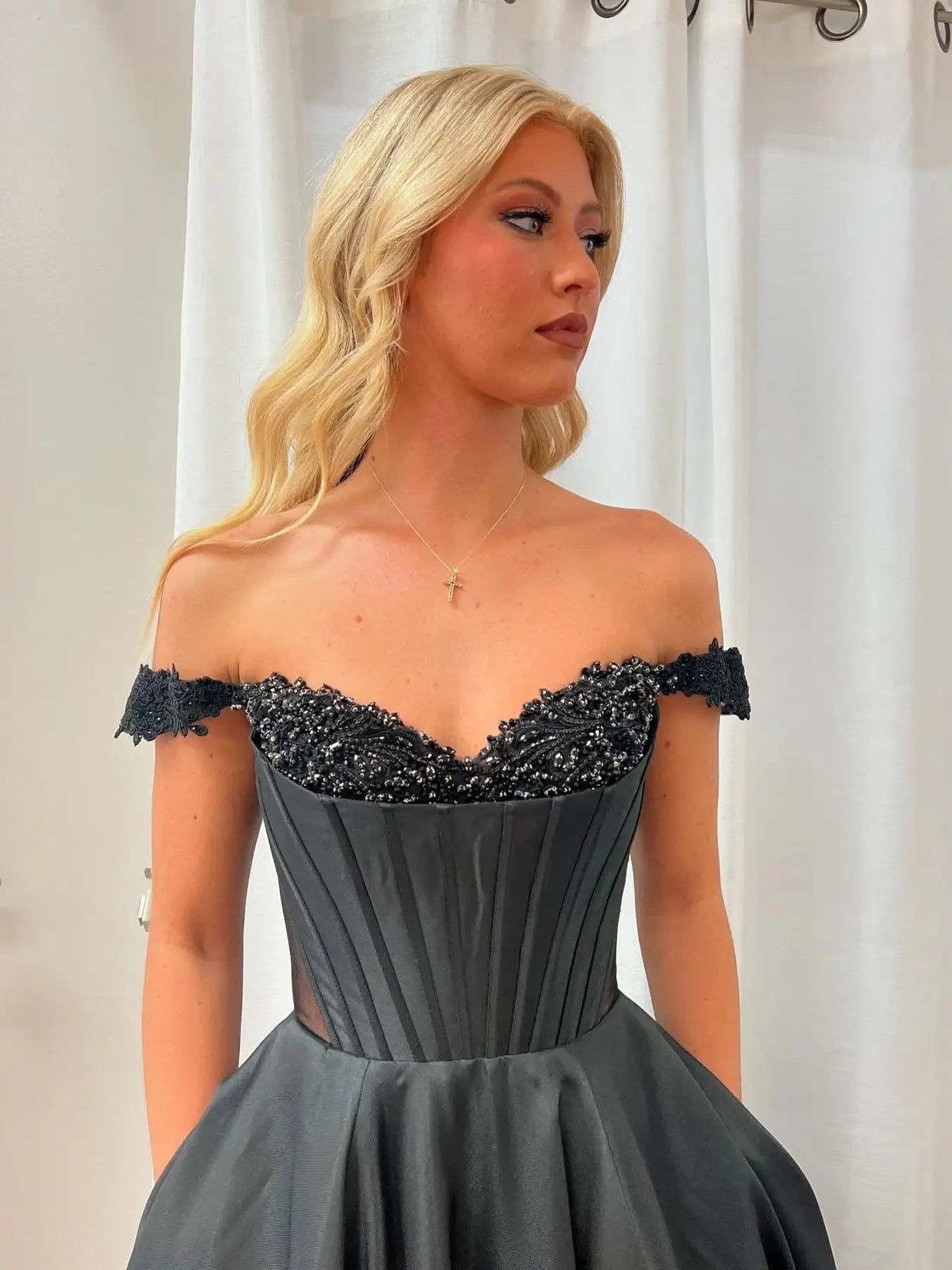 Black Off the Shoulder Satin Prom Dress with Pockets & Beaded Sweetheart Neckline – Style FD5197