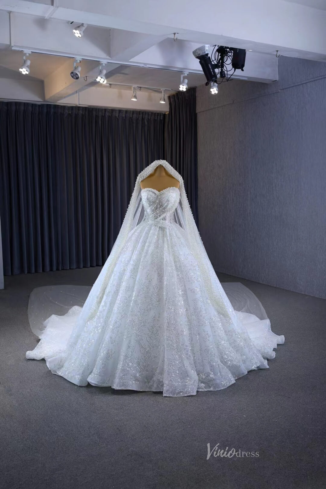 Gorgeous Beaded Strapless Wedding Dresses Sweetheart Neck Bridal Gown 231082-wedding dresses 2025 -Viniodress-Ivory-Custom Size-