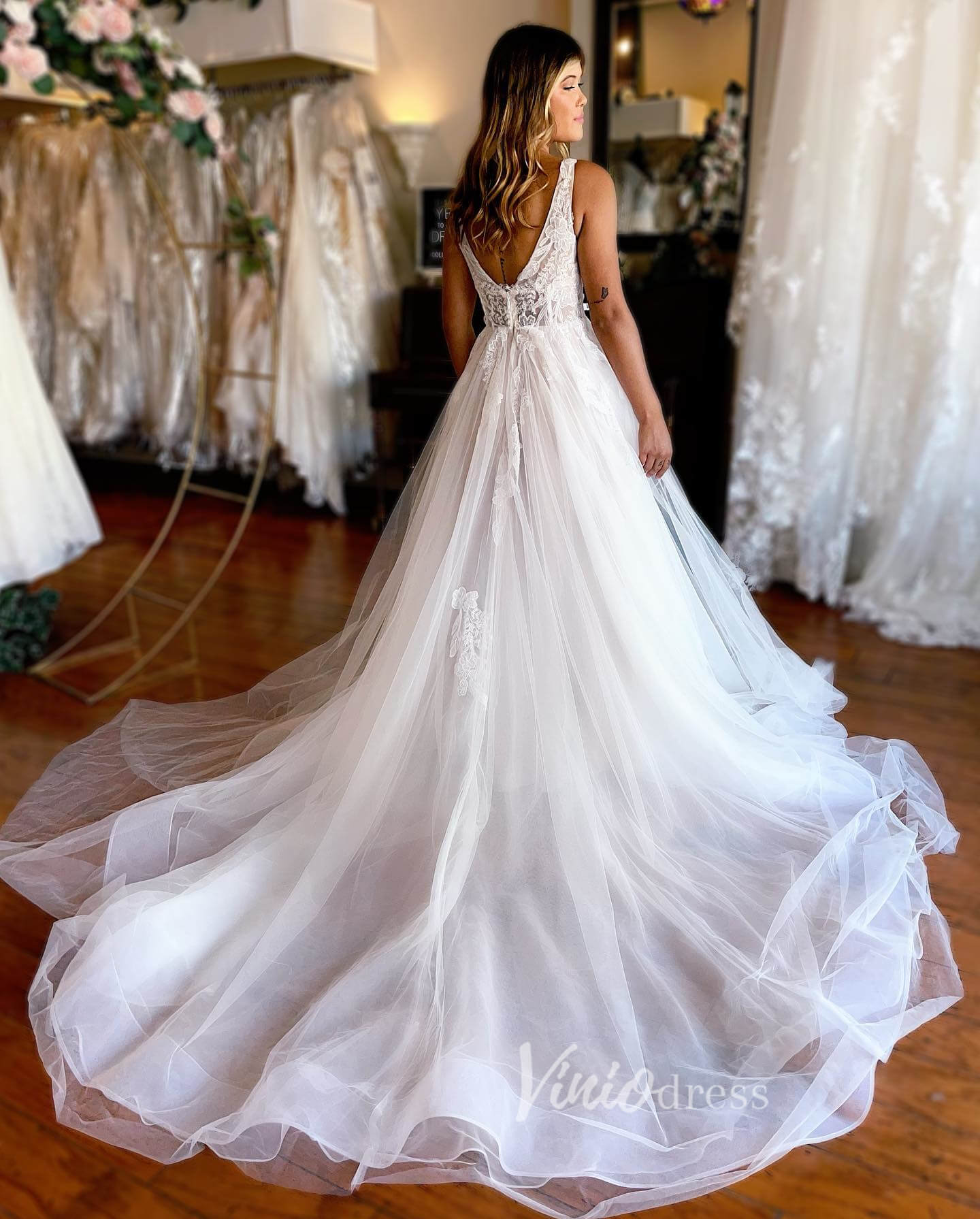 Ivory White Lace Applique Wedding Dresses Sheer Bodice V-Neck VW2211-wedding dresses 2025 -Viniodress-Ivory-Custom Size-