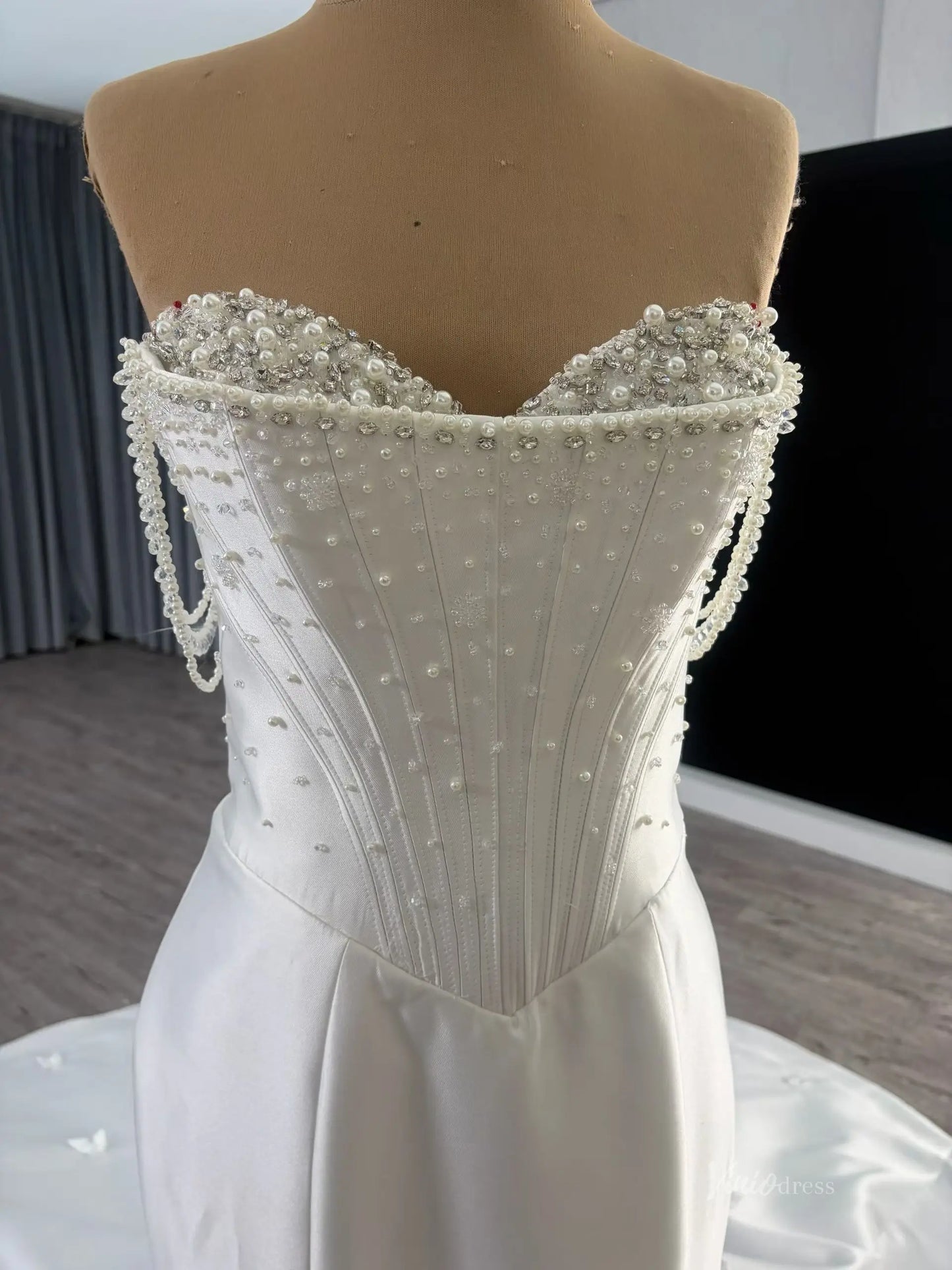 Luxury Mikado Trumpet Mermaid Wedding Dress Basque Waist, Petal Flowers & Boned Beaded Bodice 251099-wedding dresses 2026-Viniodress-Ivory-Satin-Custom Size