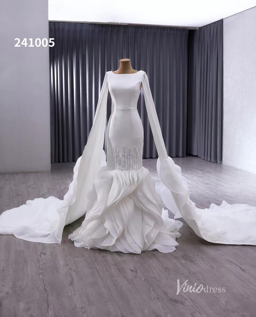 mermaid wedding dress with corset Custom Lace Bridal Handmade 3D Flowers, Sexy Elegant Party & Formal Event Gown this dress will make you feel confident and beautiful on your special day Boho Mermaid Wedding Dress Mermaid