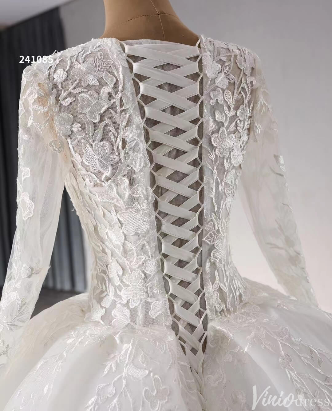 Modest Lace Long Sleeve Balll Gown Wedding Dresses V-neck Corset Back – Viniodress