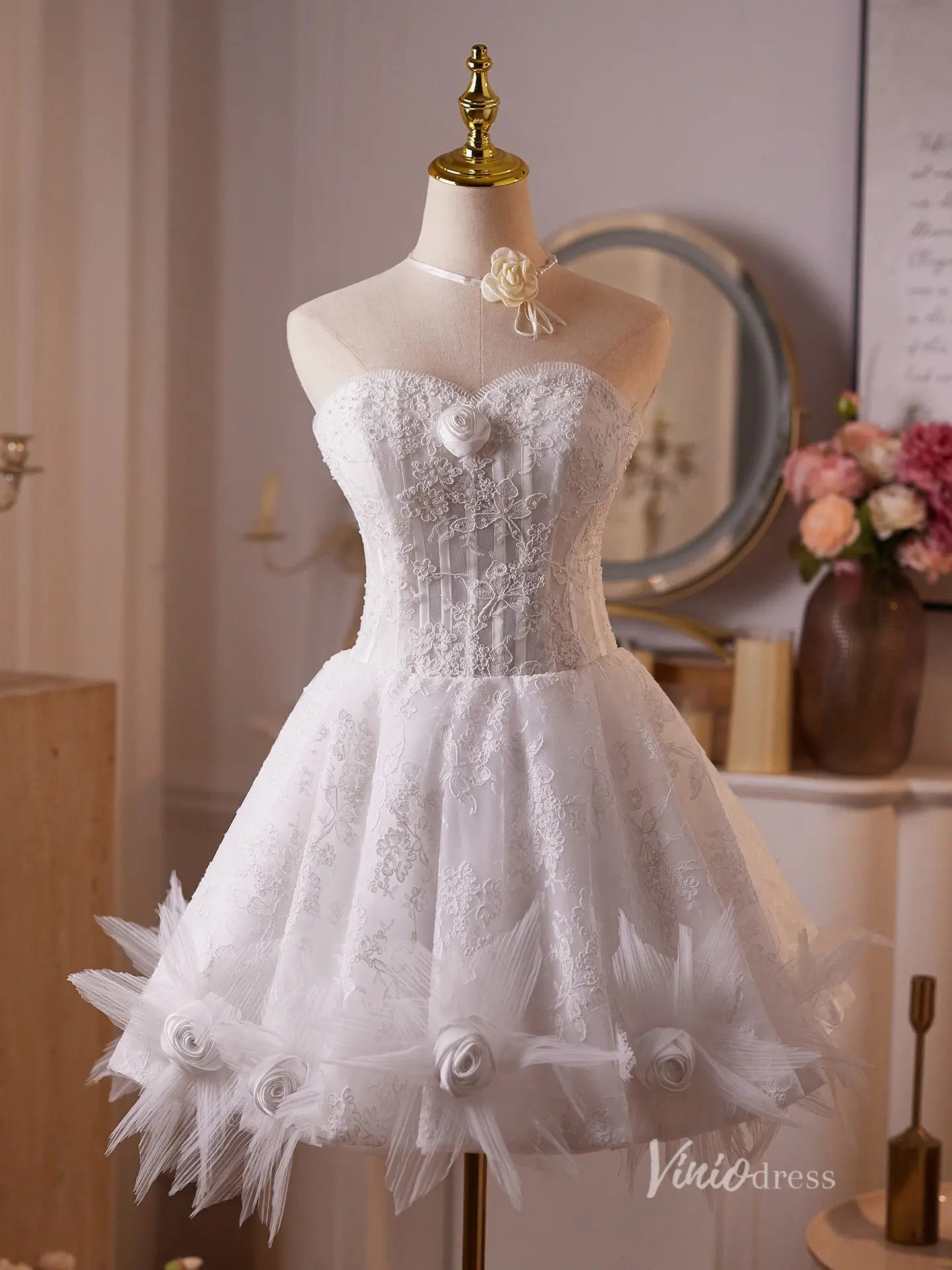 Romantic Ivory Lace Homecoming Dress with Strapless Corset Bodice, 3D Rosette Trim & A-Line Mini Skirt – BJ093-prom dresses 2025 -Viniodress-Ivory-Custom Size-