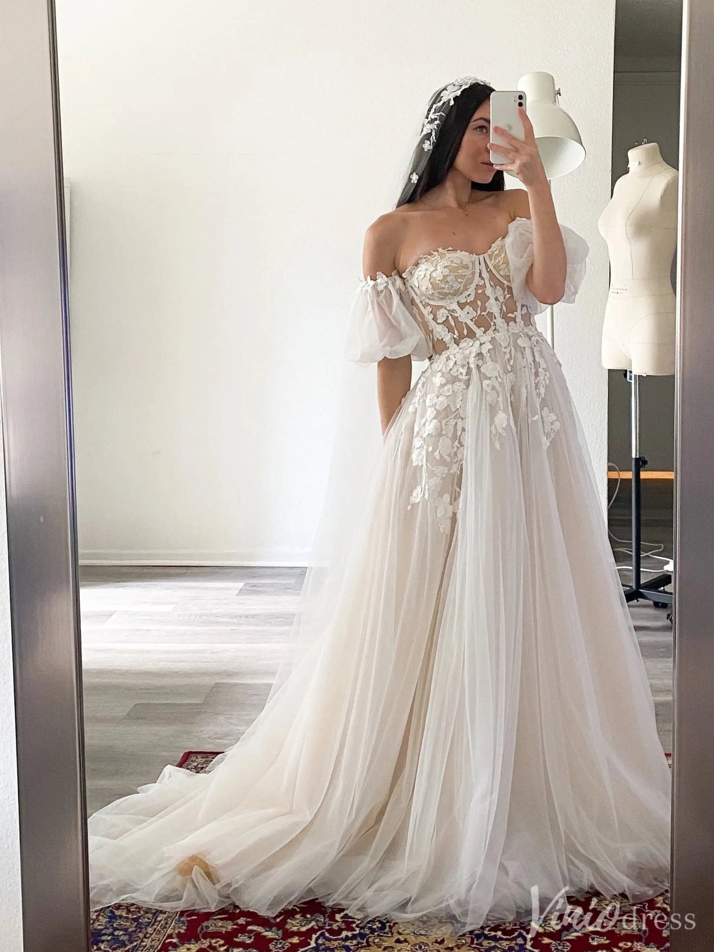 Romantic Off-Shoulder Tulle Wedding Dress with Detachable Puff Sleeves – VW2521-wedding dresses 2025 -Viniodress-Champagne-Custom Size-