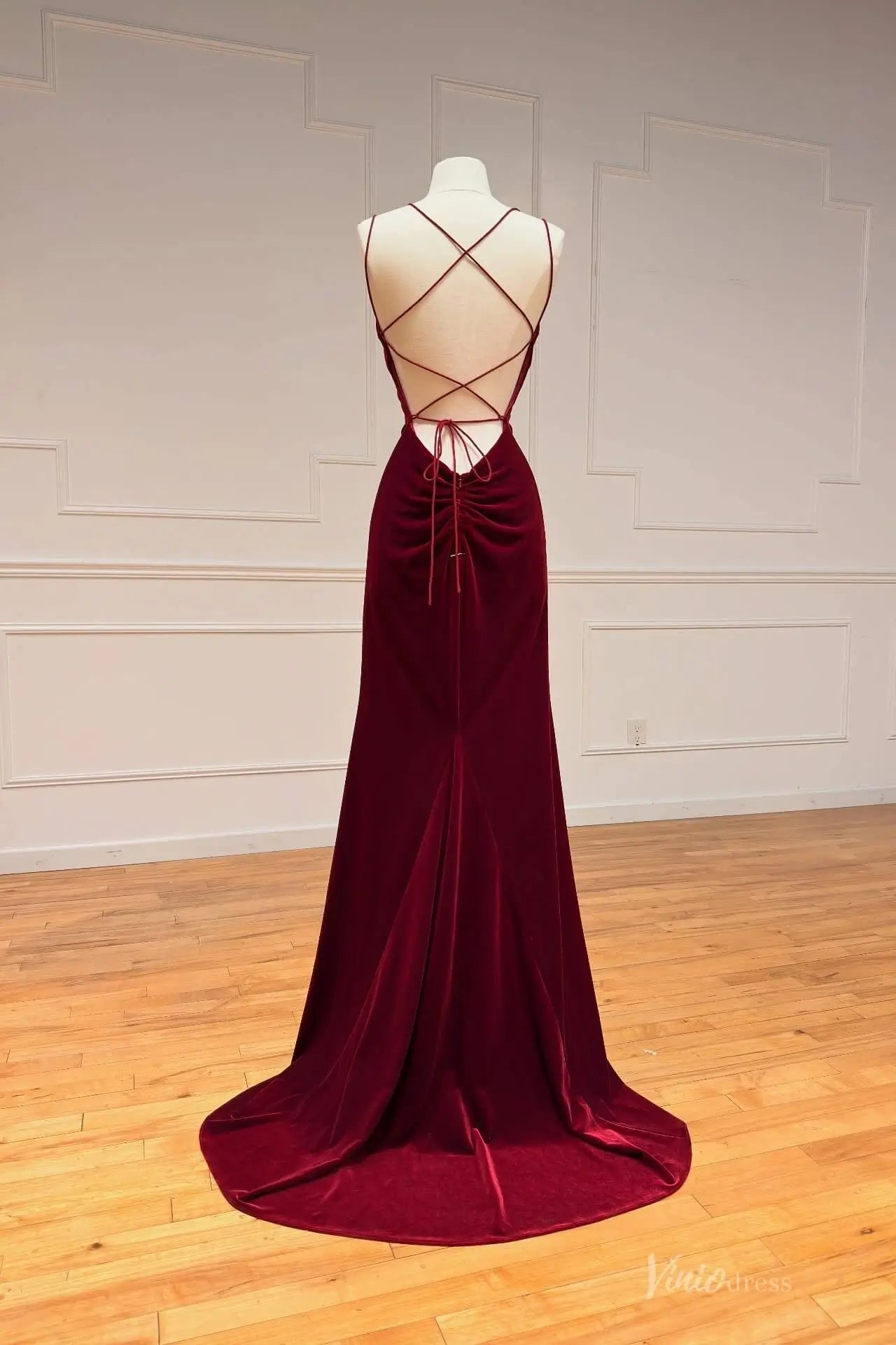Burgundy Velvet Prom Dress with Lace-Up Back & Floor-Length Silhouette – SS177