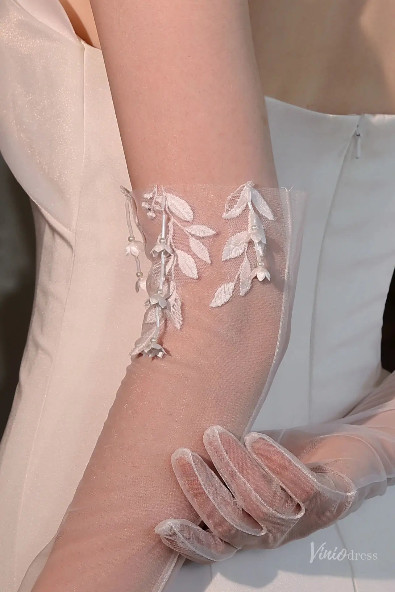 Sheer Long Tulle Bridal Gloves with Lace-Edged Detail WG213-Bridal Gloves 2026-Viniodress-Ivory-