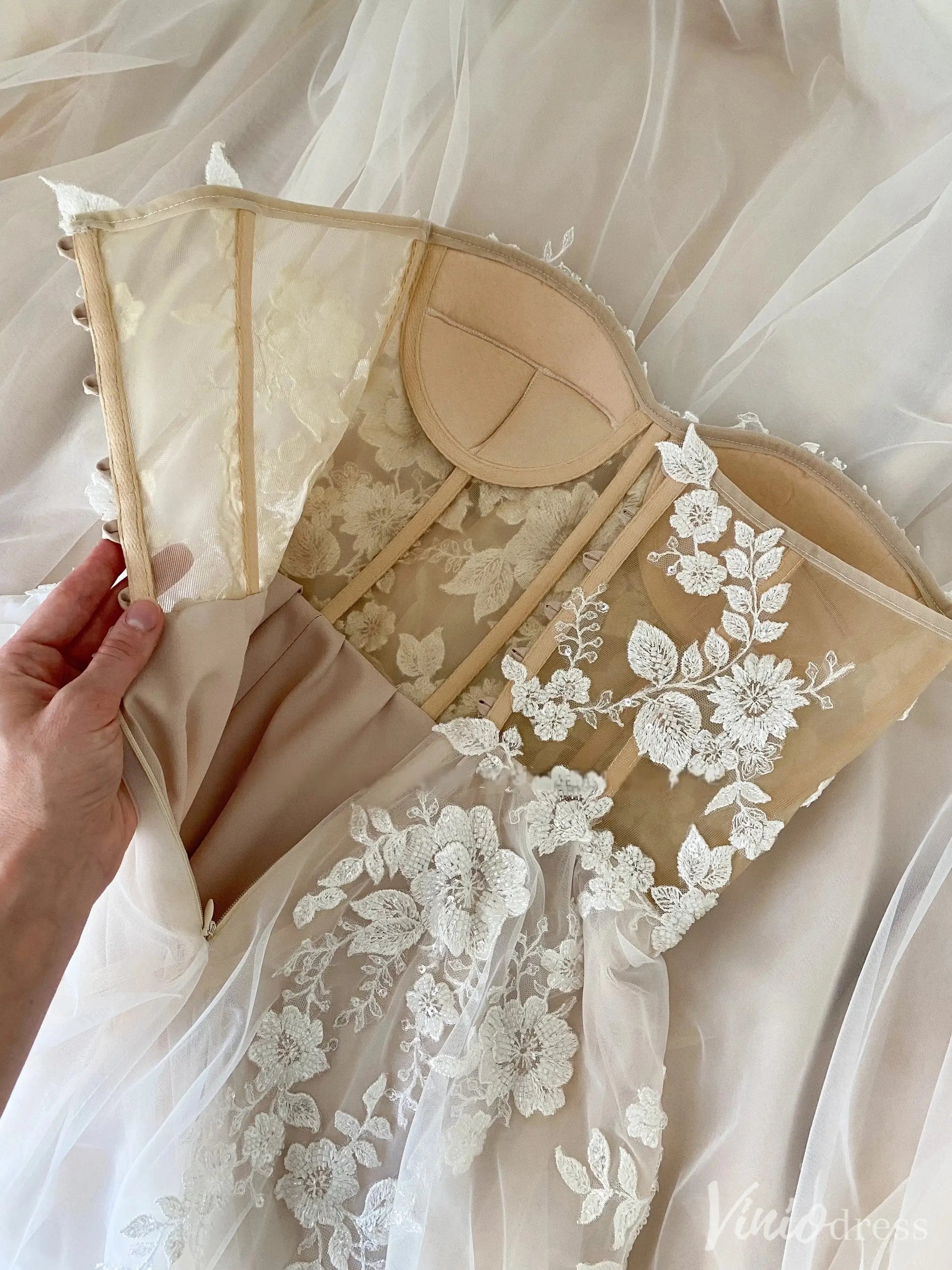 Strapless Illusion Corset Wedding Dress with 3D Floral Lace and Slit Skirt – VW2518-wedding dresses 2025 -Viniodress-Nude-Custom Size-
