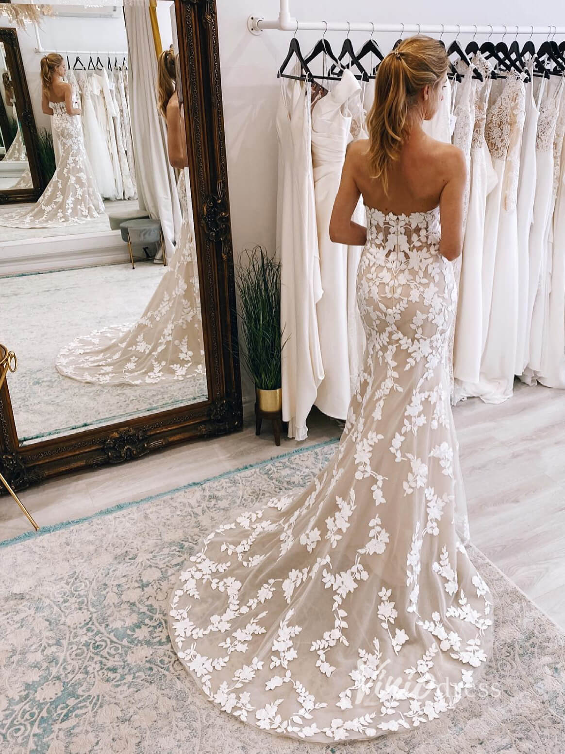 Strapless Mermaid Modern Wedding Dresses Leaf Lace Beach Wedding VW2125-wedding dresses 2025 -Viniodress-Nude-Custom Size-