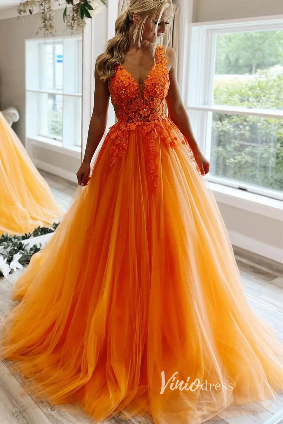V-neck Orange Tulle Long Prom Dresses 2024 Backless Elegant Gowns FD29 – Viniodress