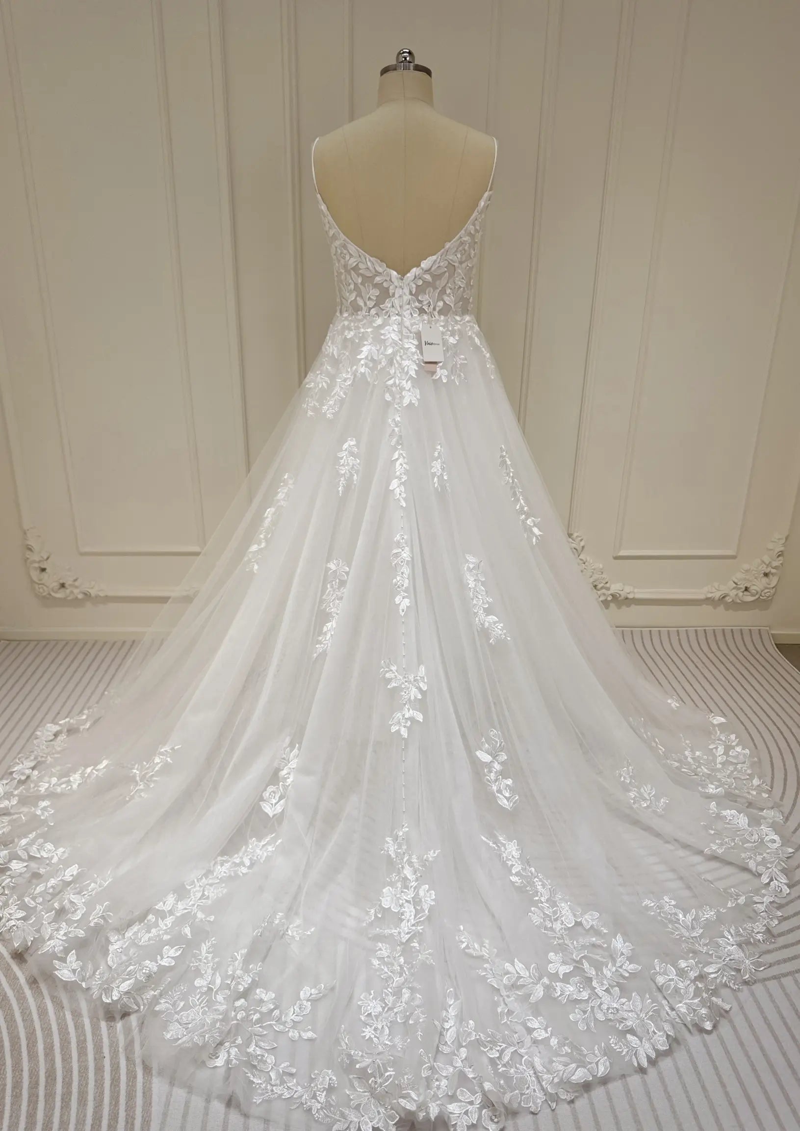 A-line Lace Appliqued Country Wedding Dress Spaghetti Strap Bridal Gown VW2078-wedding dresses 2025 -Viniodress-Champagne-Custom Size-