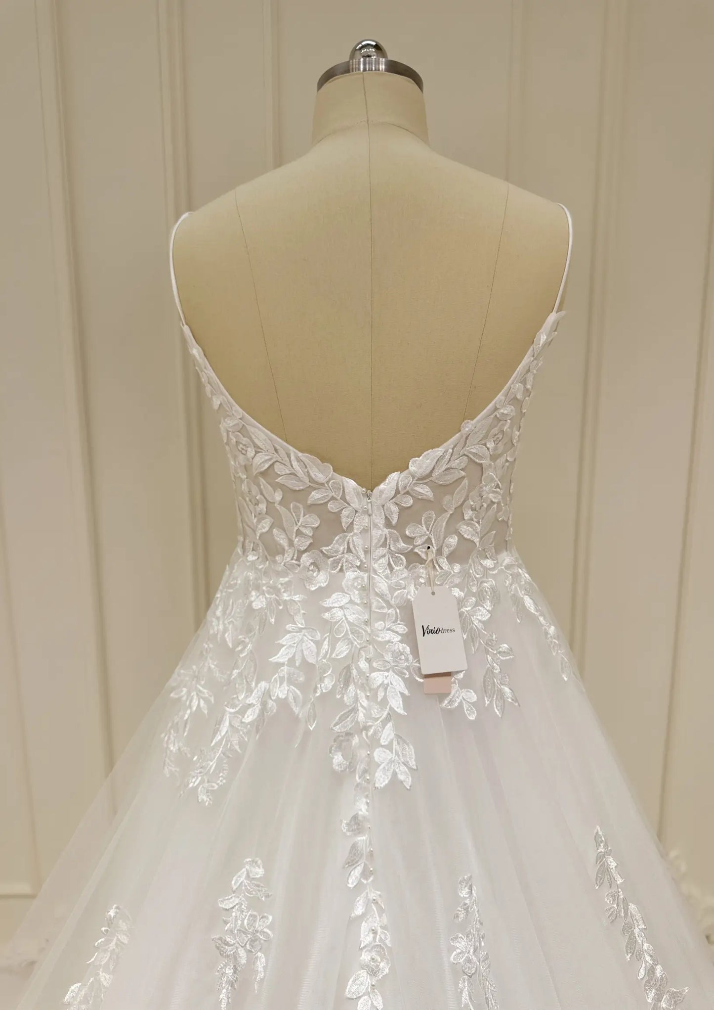 A-line Lace Appliqued Country Wedding Dress Spaghetti Strap Bridal Gown VW2078-wedding dresses 2025 -Viniodress-Champagne-Custom Size-