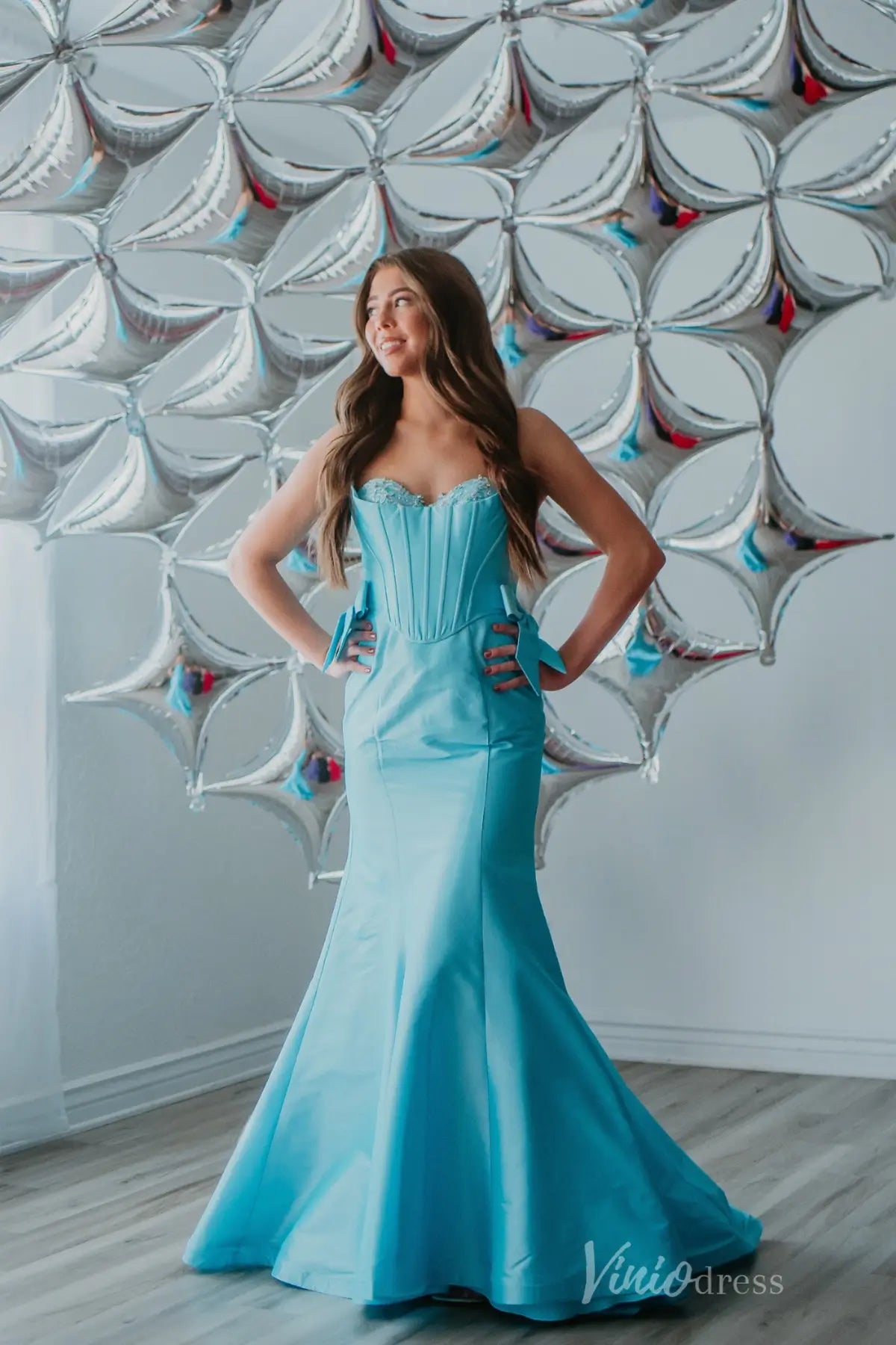 Aqua Blue Mermaid Prom Dress with Satin Bow Detail, Strapless Corset Bodice, Lace Sweetheart Neck – SS092-prom dresses 2025 -Viniodress-Aqua-Custom Size-