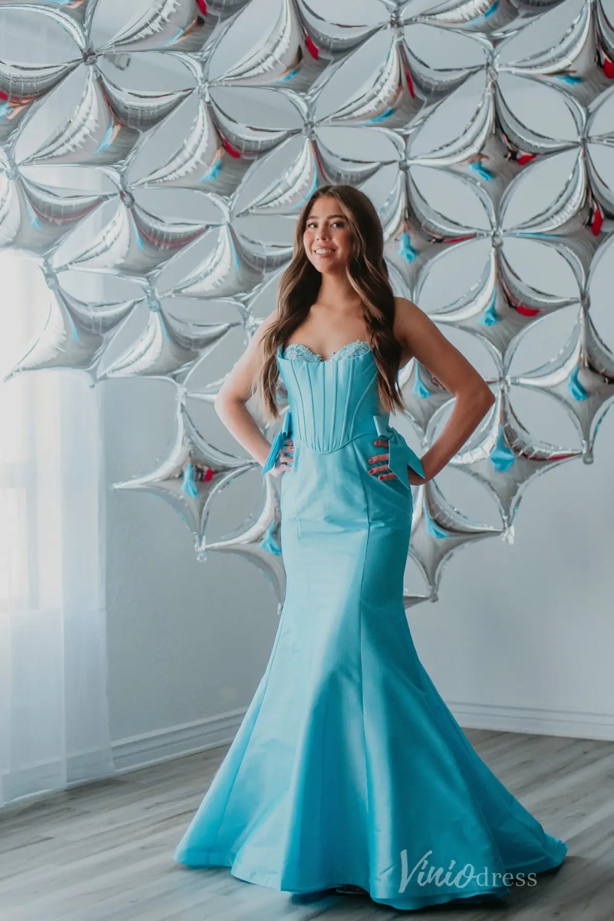Aqua Blue Mermaid Prom Dress with Satin Bow Detail, Strapless Corset Bodice, Lace Sweetheart Neck – SS092-prom dresses 2025 -Viniodress-Aqua-Custom Size-