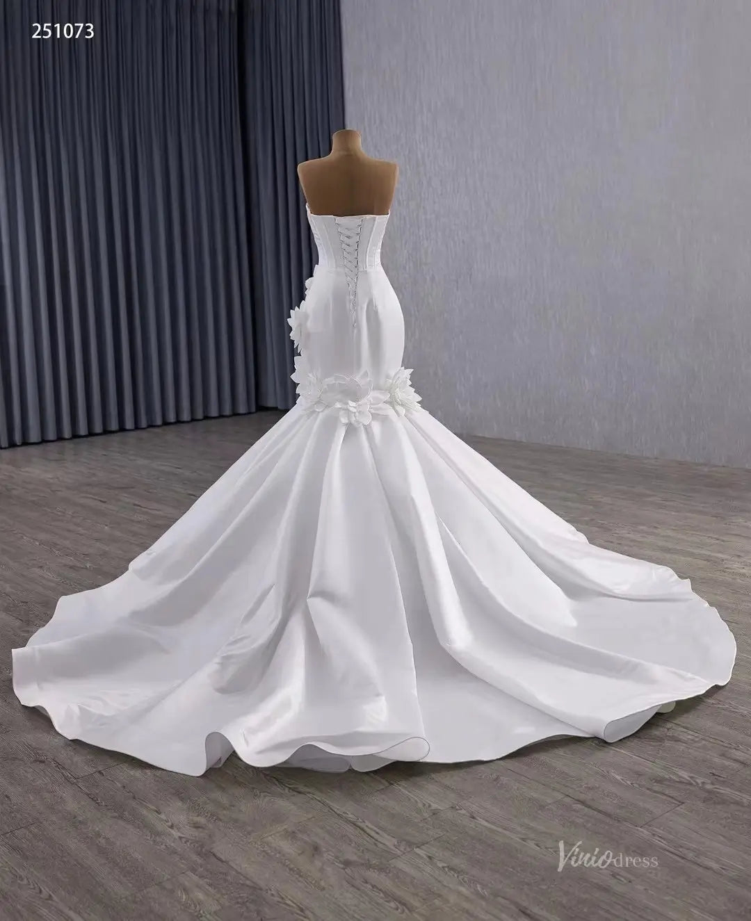 Basque Waist Trumpet Mermaid Satin Wedding Dress with Blooming Flowers & Sweetheart Neck 251073-wedding dresses 2026-Viniodress-Ivory-Custom Size-