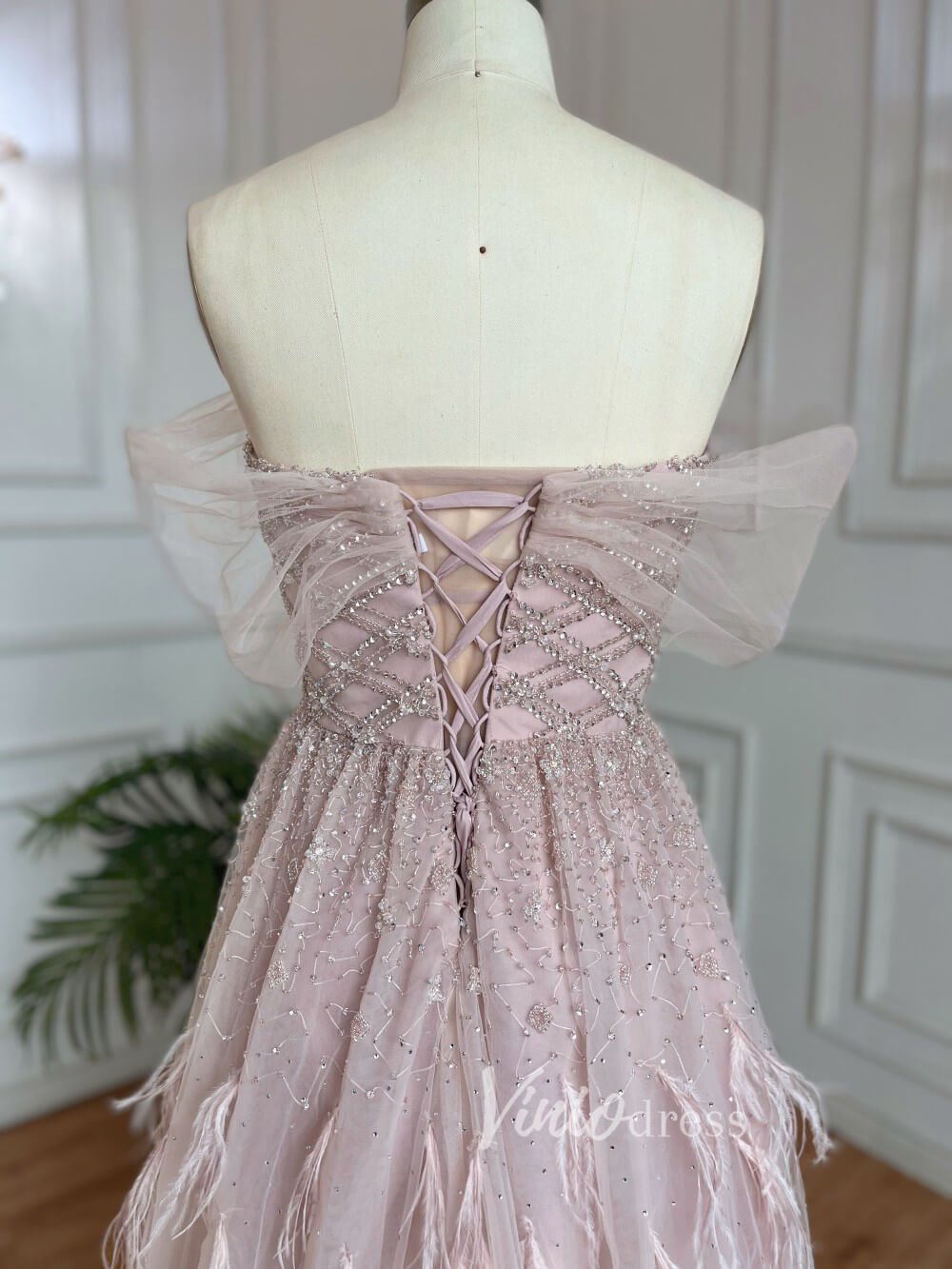 Beaded Feather Prom Dresses A-line Tulle Evening Gowns 20036 Viniodress Beaded Feather Prom Dresses A-line Tulle Evening Gowns 20036 Viniodress