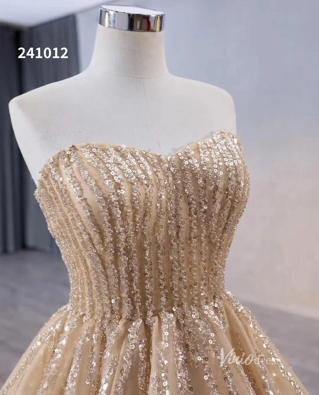 Beaded Light Gold Ball Gown Wedding Dresses with Removable Long Feather Sleeves 241012-Quinceanera Dresses-Viniodress-Viniodress