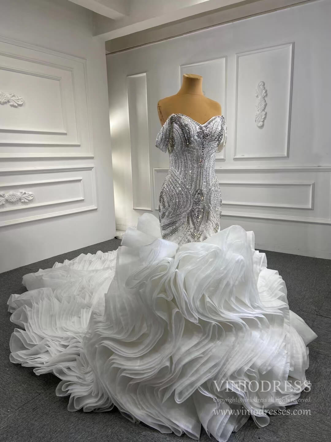 Beaded Ruffle Memraid Wedding Gown with Long Train VINIODRESS-wedding dresses 2025 -Viniodress-Ivory-Custom Size-