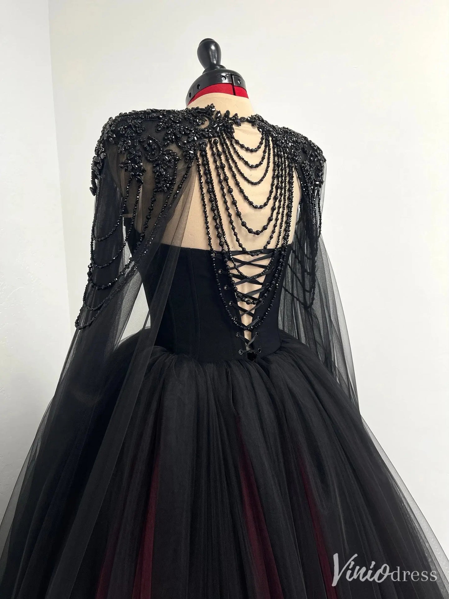 Black and Burgundy Tulle Wedding Dress with Beaded Sweetheart Bodice, Detachable Cape & Cathedral Train – BK115-wedding dresses 2025 -Viniodress-Burgundy-Custom Size-