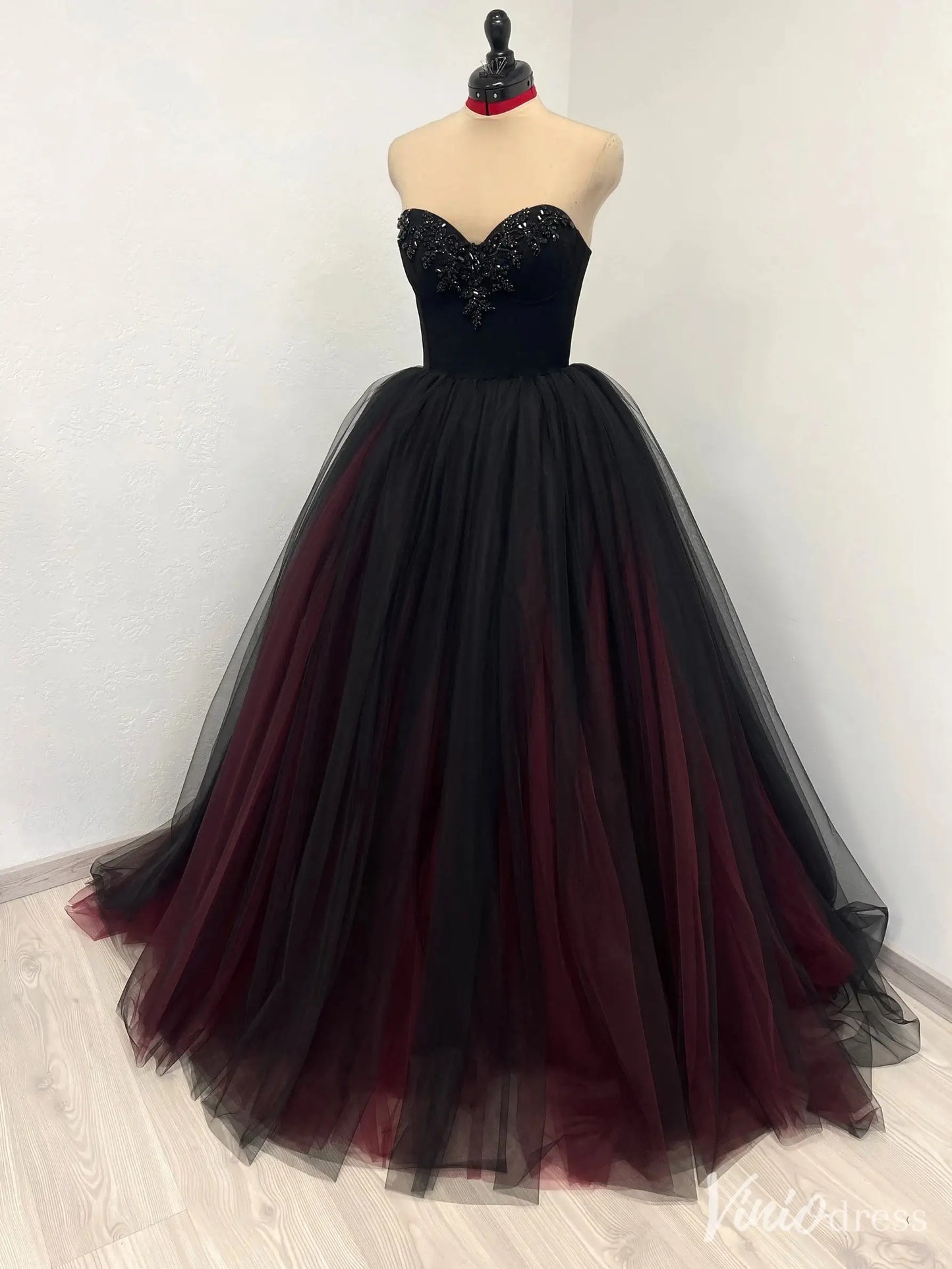 Black and Burgundy Tulle Wedding Dress with Beaded Sweetheart Bodice, Detachable Cape & Cathedral Train – BK115-wedding dresses 2025 -Viniodress-Burgundy-Custom Size-