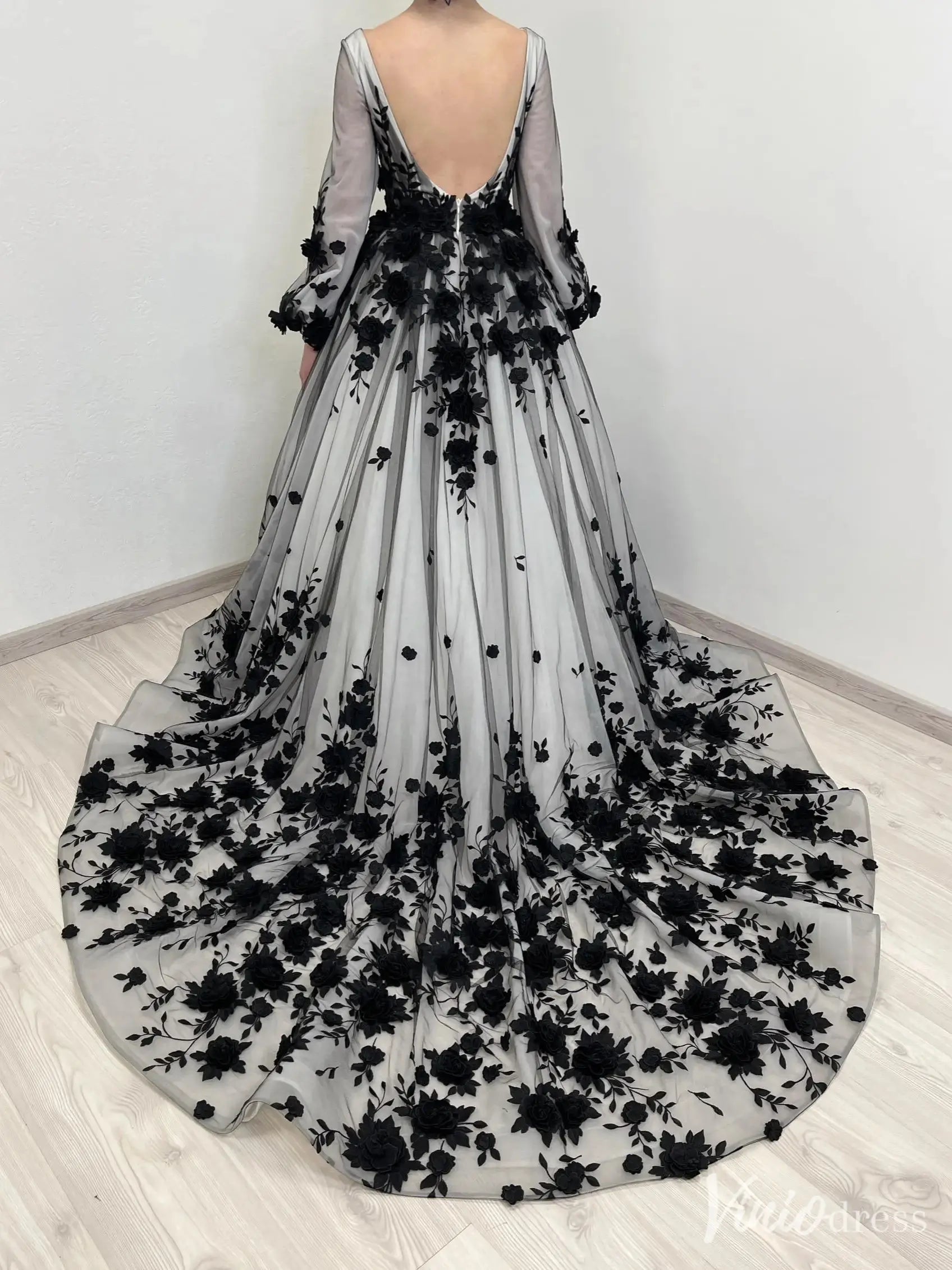 Black Floral Appliqué Wedding Dress with Deep V-Neck, Sheer Long Bishop Sleeves, Chapel Train – BK112-wedding dresses 2025 -Viniodress-Black-Custom Size-
