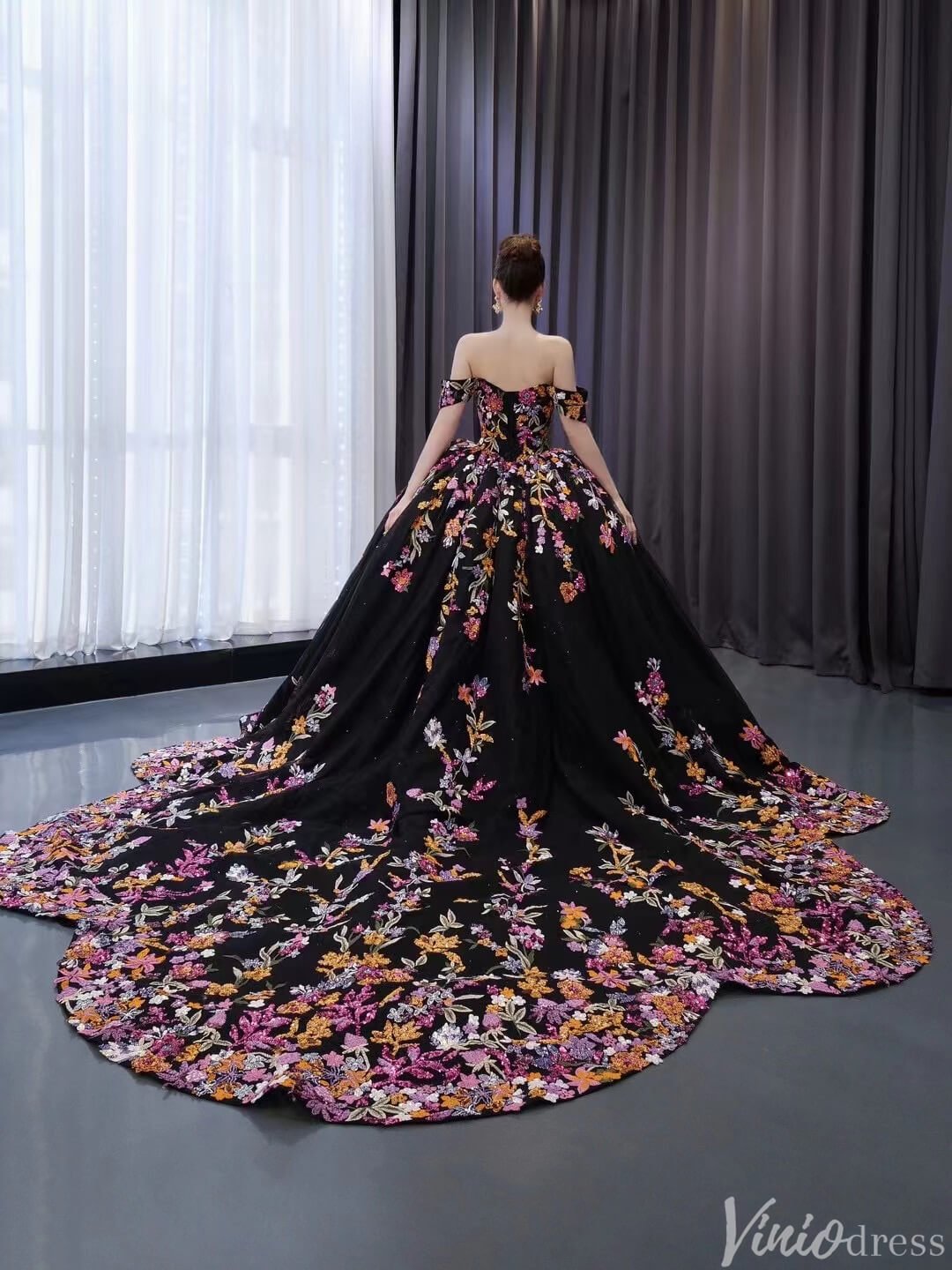 Black Floral Lace Wedding Dresses Off the Shoulder Quinceanera Dress 2   Viniodress
