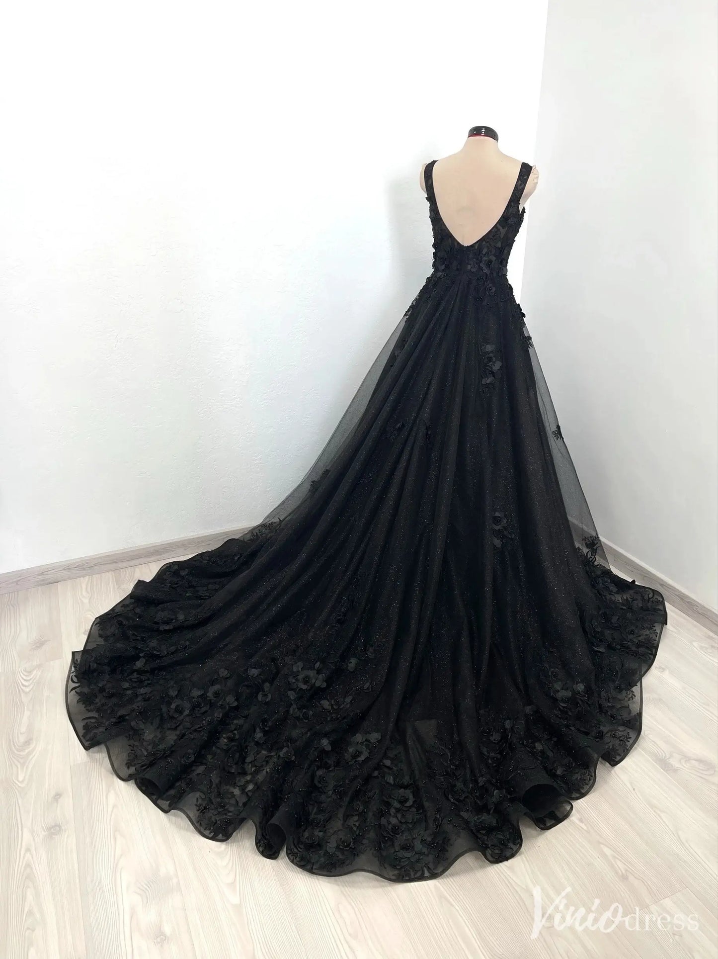 Black Glitter Tulle Wedding Dress with Deep V-Neckline, 3D Floral Appliqué, and Chapel Train – BK114-wedding dresses 2025 -Viniodress-Black-Custom Size-