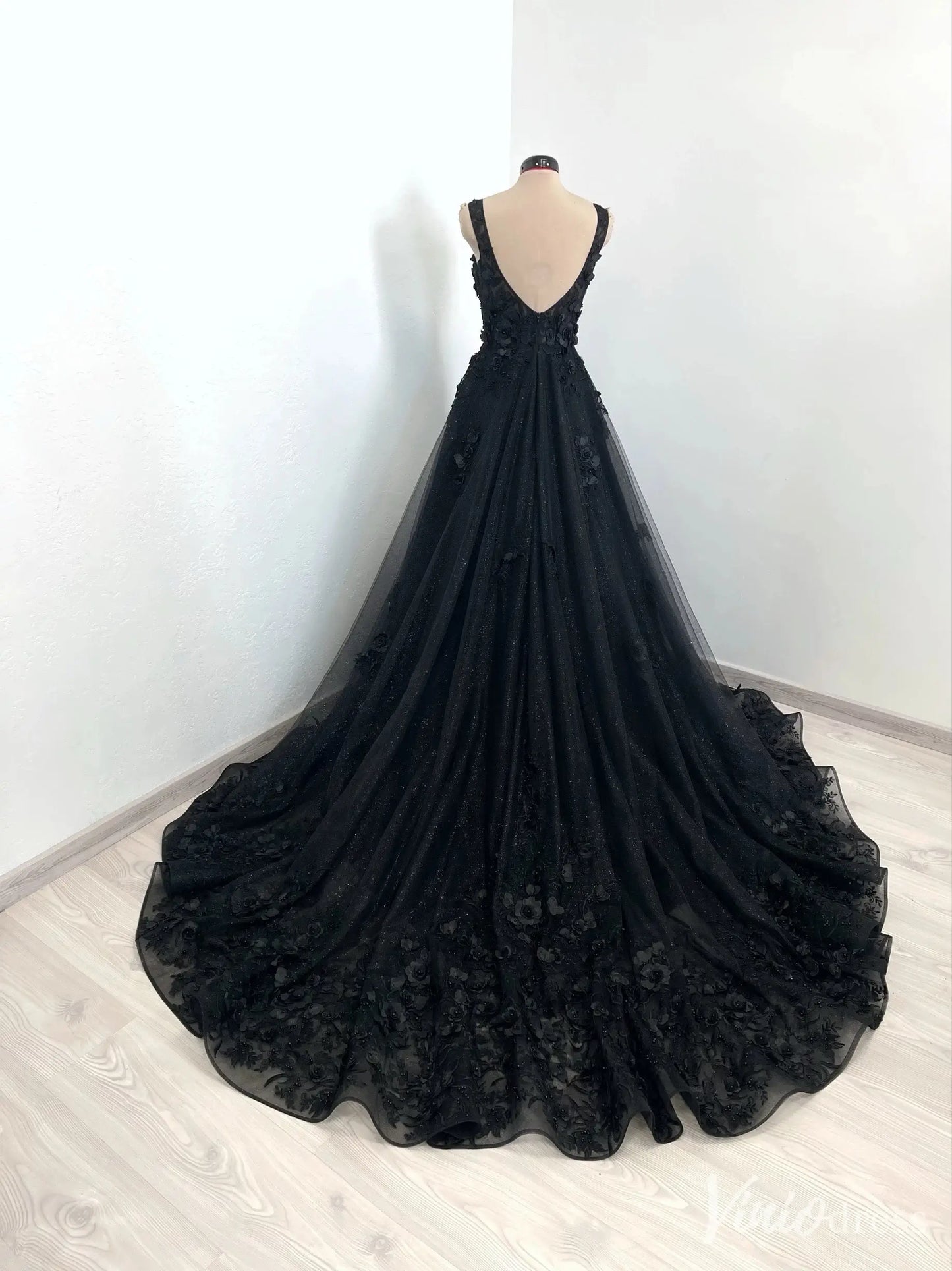 Black Glitter Tulle Wedding Dress with Deep V-Neckline, 3D Floral Appliqué, and Chapel Train – BK114-wedding dresses 2025 -Viniodress-Black-Custom Size-