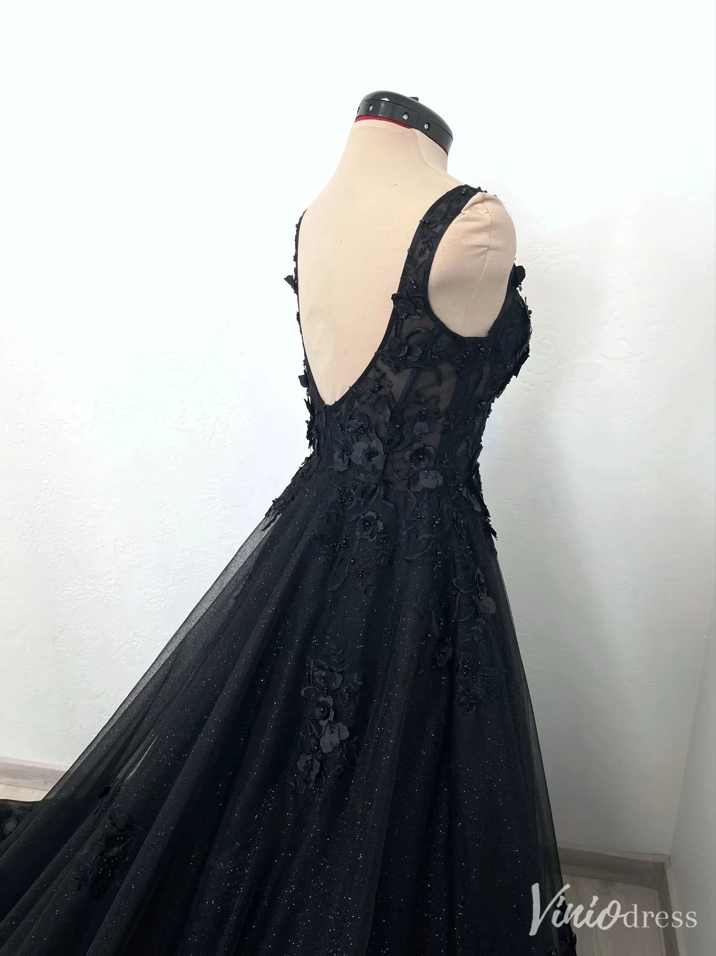 Black Glitter Tulle Wedding Dress with Deep V-Neckline, 3D Floral Appliqué, and Chapel Train – BK114-wedding dresses 2025 -Viniodress-Black-Custom Size-