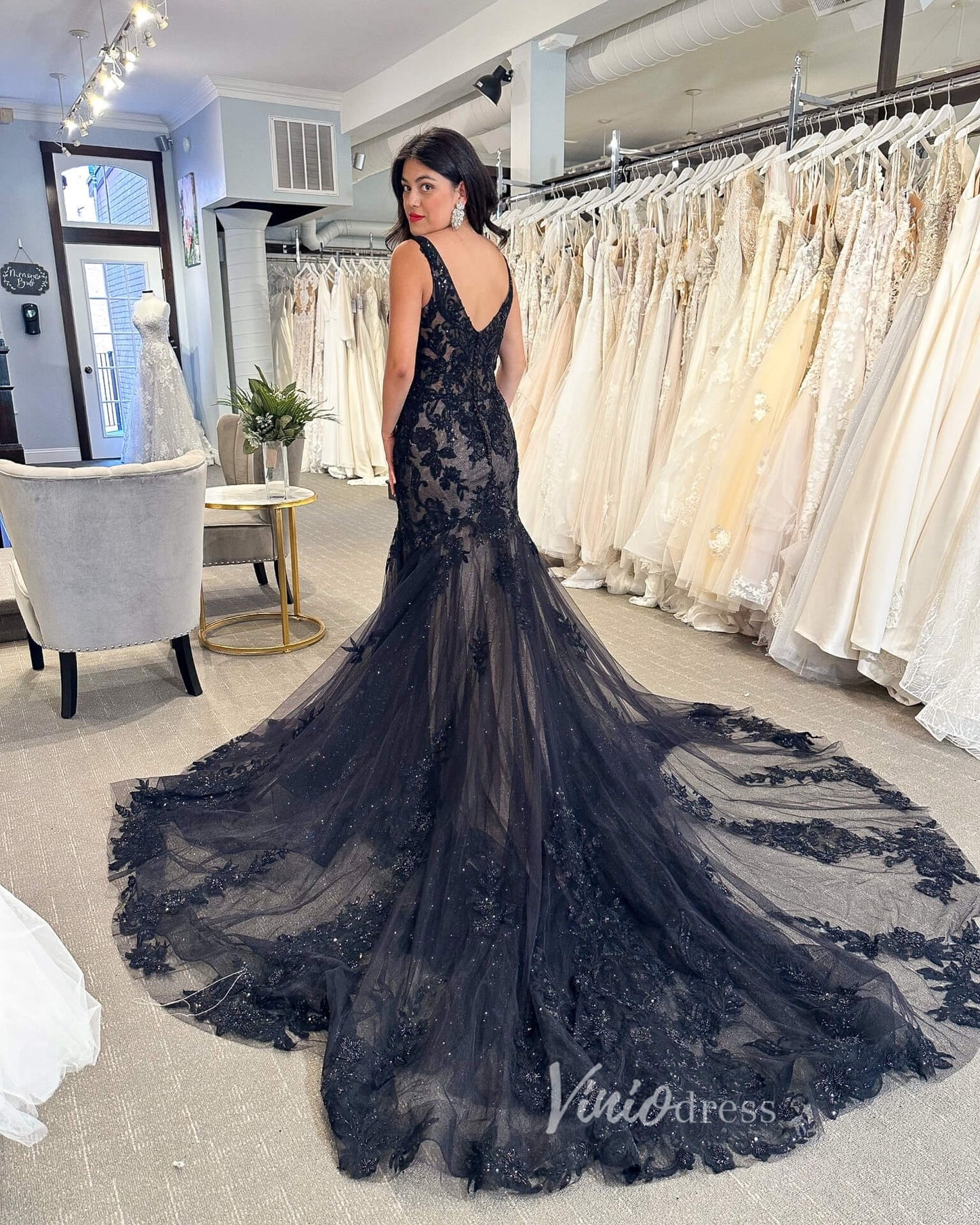 Black Mermaid Gothic Wedding Dress V-Neck Beaded Lace Appliqu Gown wi Viniodress Black Mermaid Gothic Wedding Dress V-Neck Beaded Lace Appliqu Gown wi Viniodress