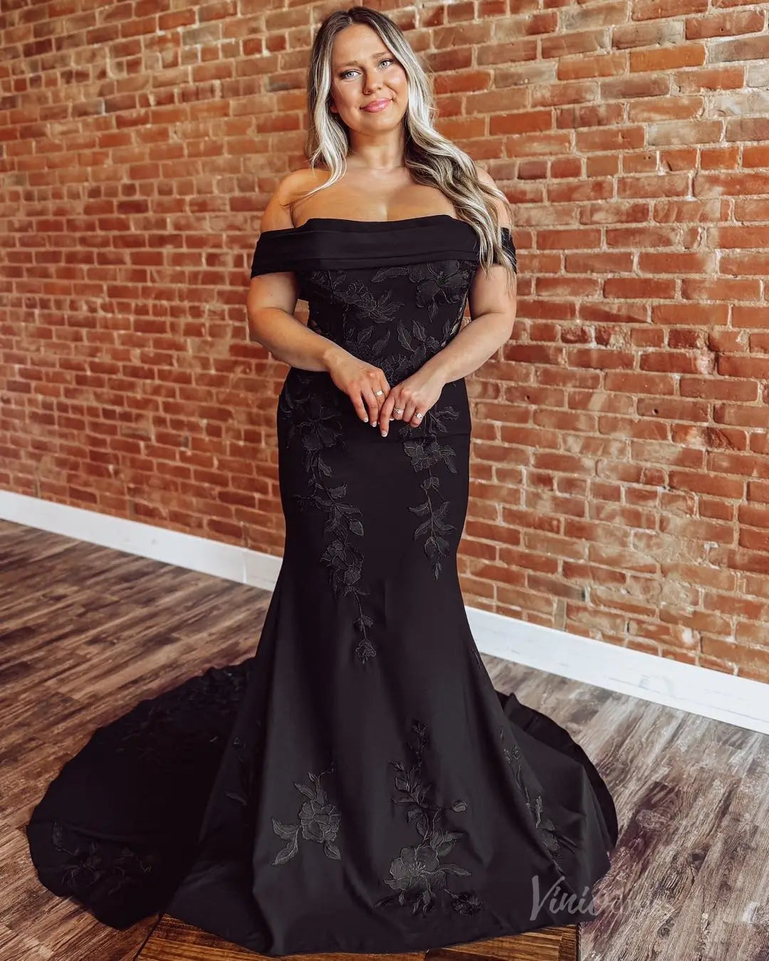 Black Mermaid Wedding Dress | Off-the-Shoulder Crepe Gown with Floral Appliqués BK105-wedding dresses 2025 -Viniodress-Black-Custom Size-