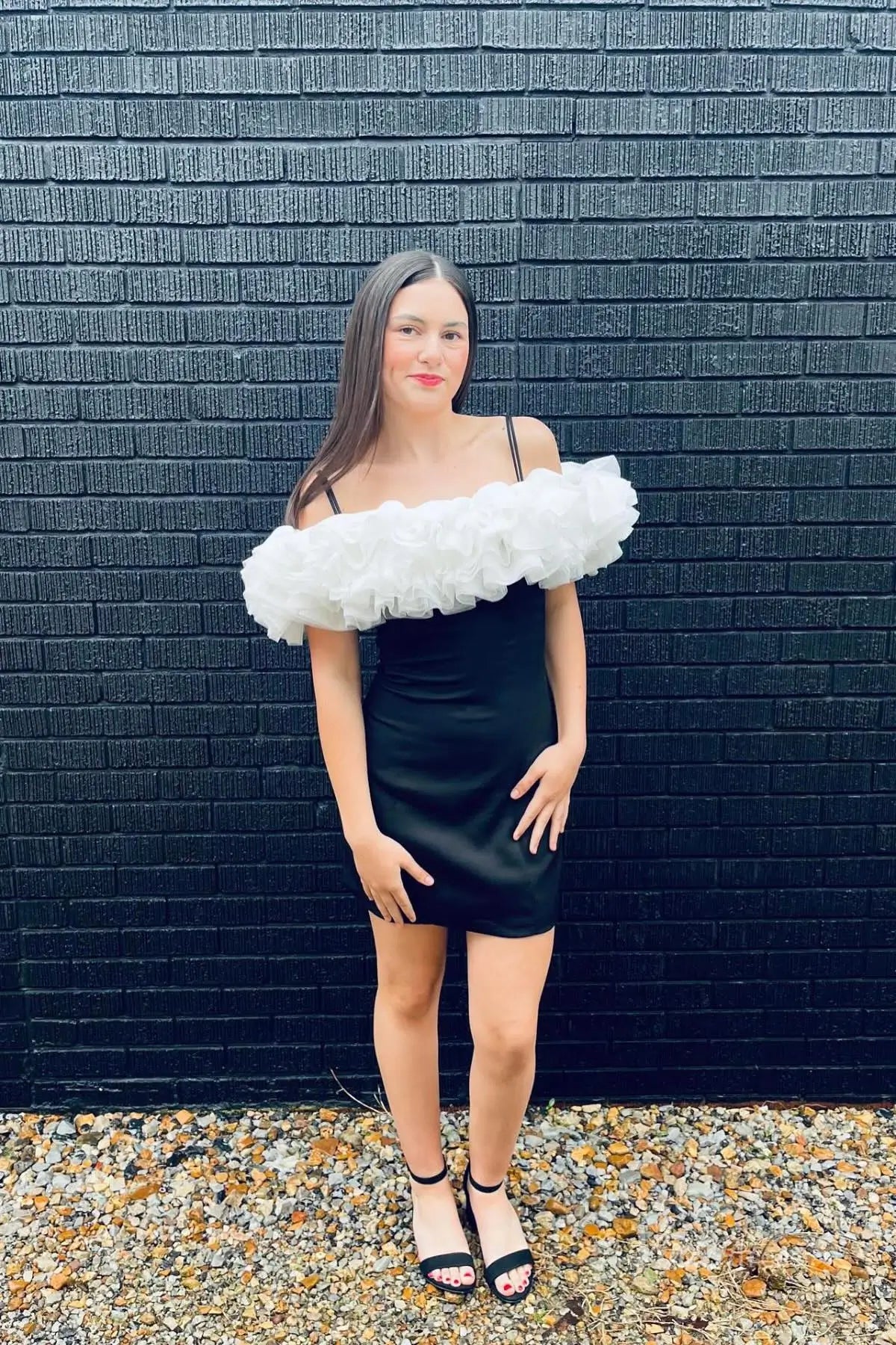 Black Satin Mini Homecoming Dress with White Ruffle Off-Shoulder Detail and Spaghetti Straps – H1128-Homecoming Dresses 2025 -Viniodress-Black-Custom Size-