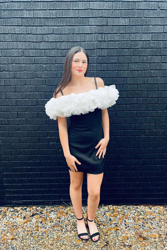 Black Satin Mini Homecoming Dress with White Ruffle Off-Shoulder Detail and Spaghetti Straps – H1128-Homecoming Dresses 2025 -Viniodress-Black-Custom Size-