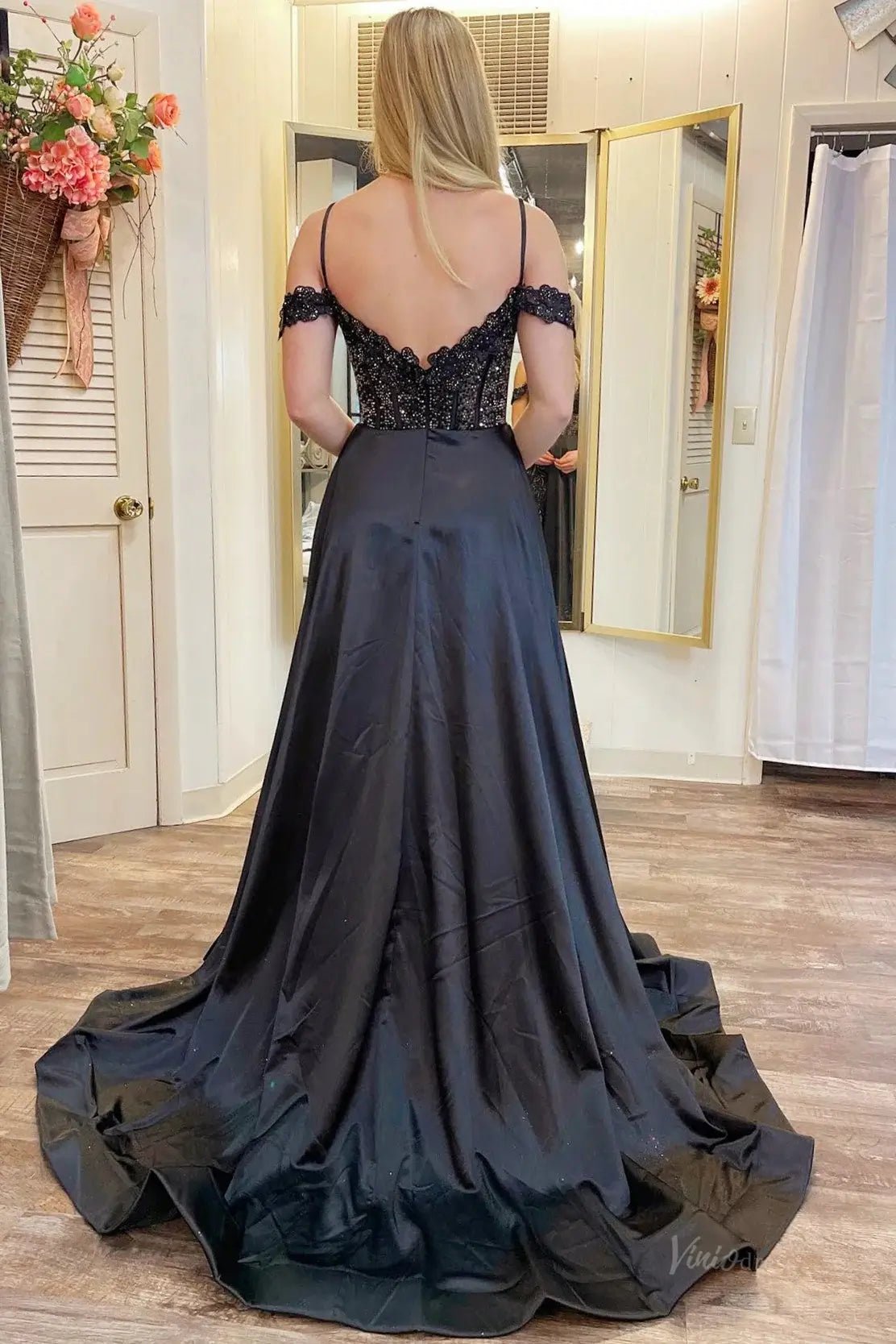 Black Satin Prom Dress 2025 with Slit, Spaghetti Strap, Pockets, Beaded Lace – FD5009-prom dresses 2025 -Viniodress-Black-Custom Size-