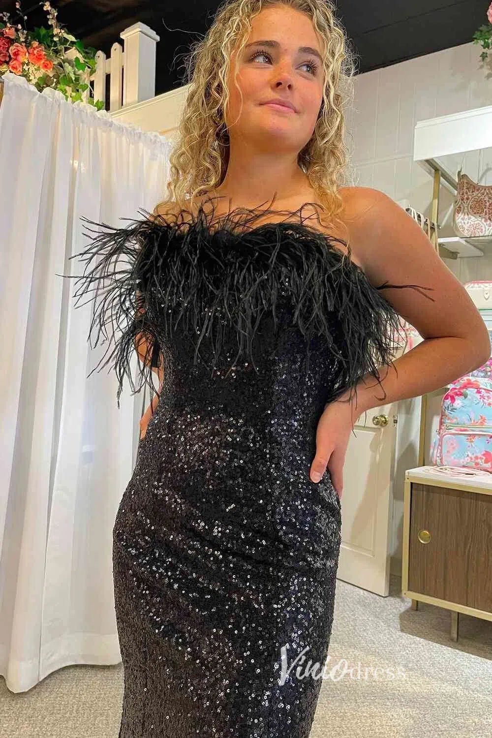 black sequin dress with feathers Black Sequin Prom Dresses with Slit Feather Evening Gown FD2741 – Viniodress