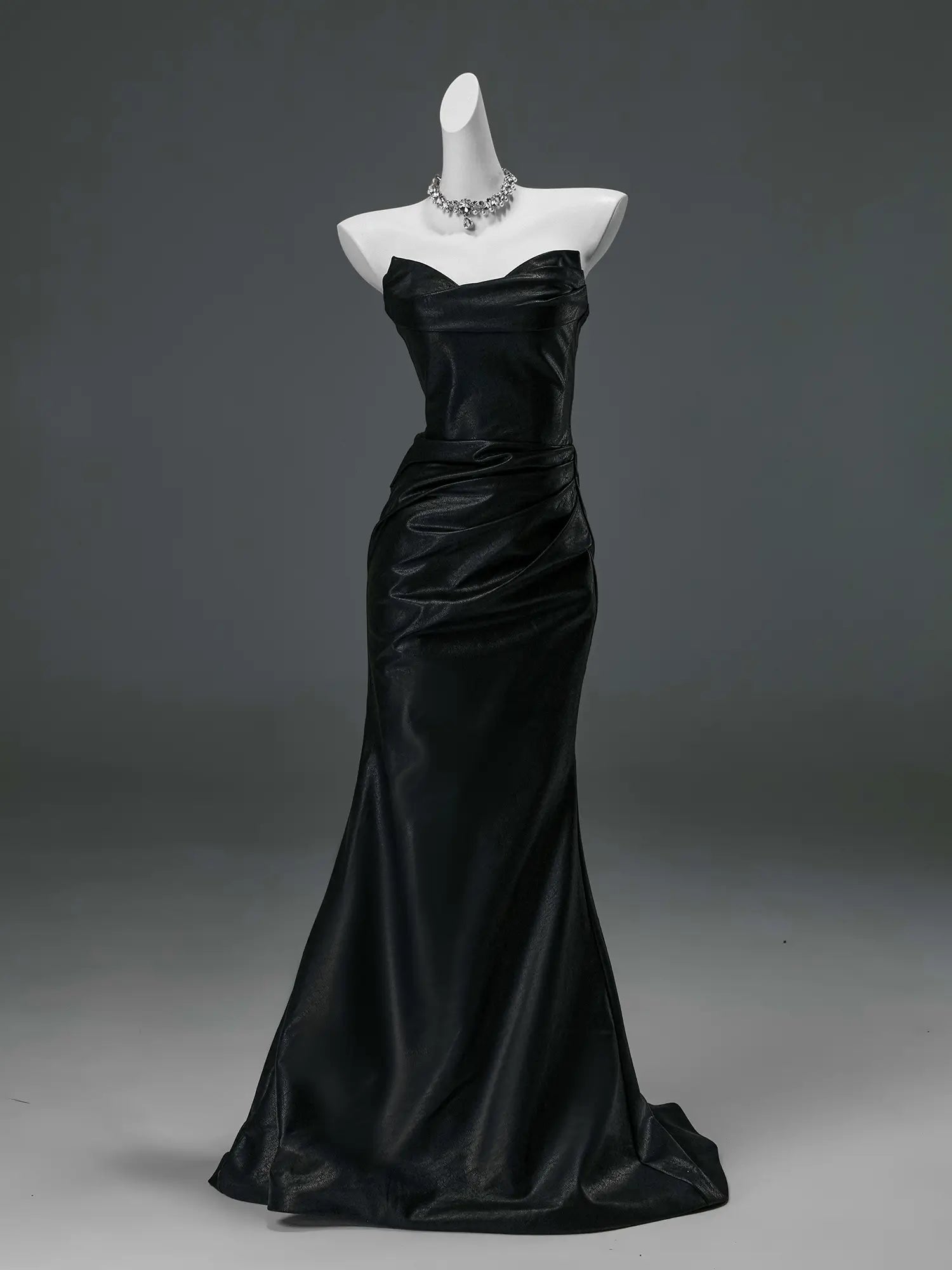 Black Strapless Satin Prom Dresses with Sweetheart Neckline & Ruched Bodice - CQ0134-Couture Gown 2025 -Viniodress-Black-Custom Size-