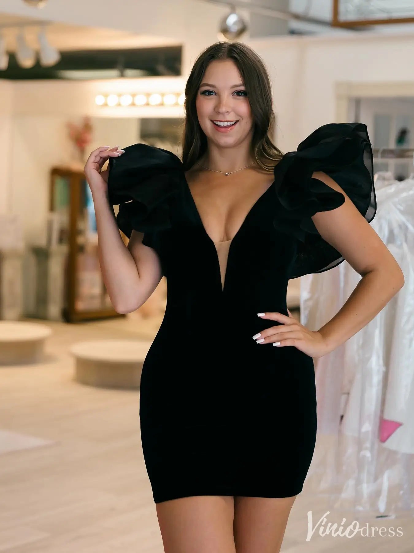 Black Velvet Homecoming Dress with Deep V-Neckline and Ruffled Sleeves – SD1717-Homecoming Dresses 2025 -Viniodress-Black-Custom Size-