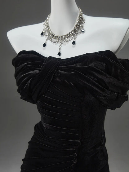 Black Velvet Sheath Prom Dresses with Ruched Bodice & Button Slit - CQ0149-Couture Gown 2025 -Viniodress-Black-Custom Size-