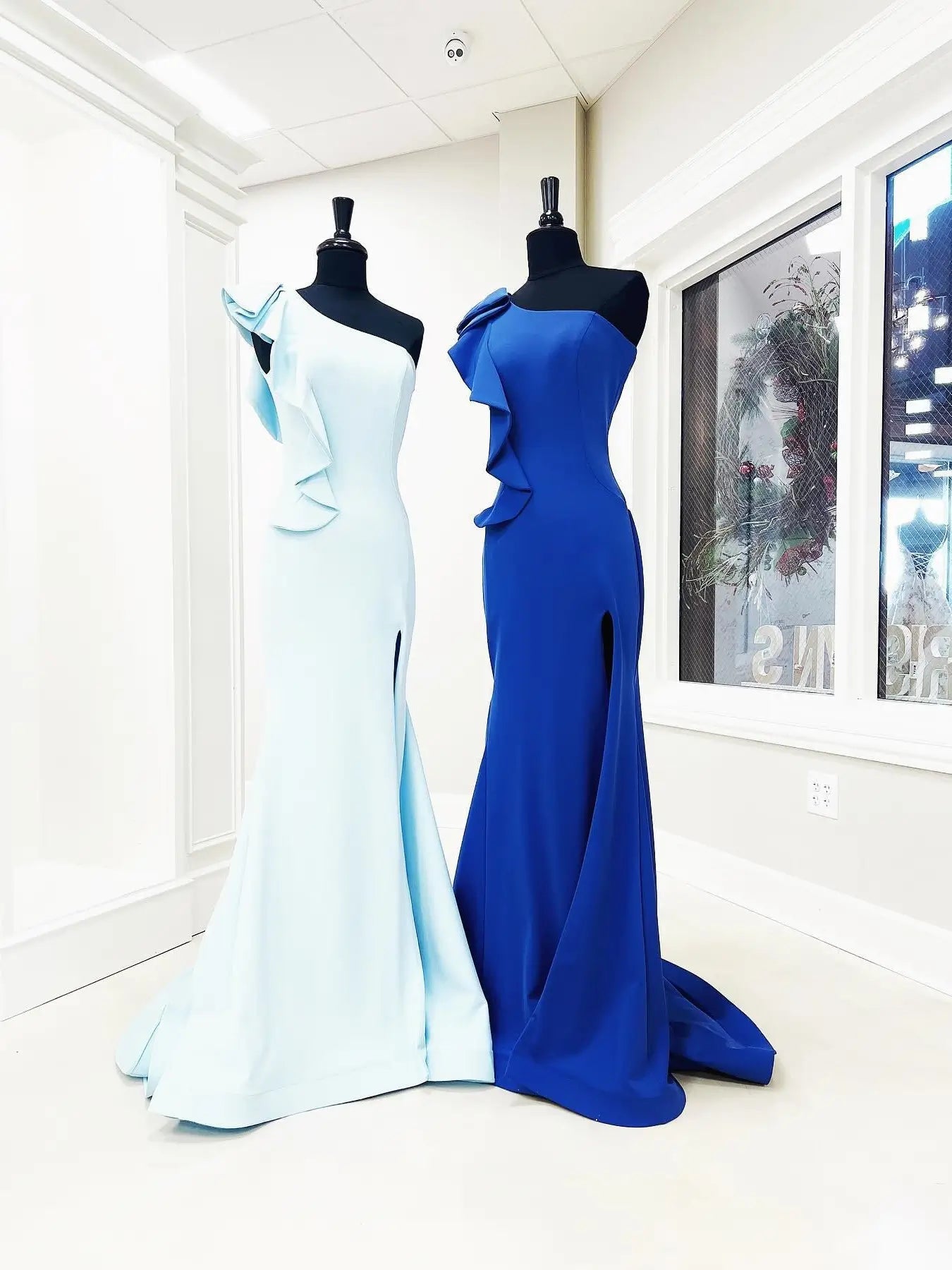 Blue Satin Sheath Prom Dress with Ruffled One Shoulder & Slit – Style FD6057-prom dresses 2025 -Viniodress-Blue-Custom Size-