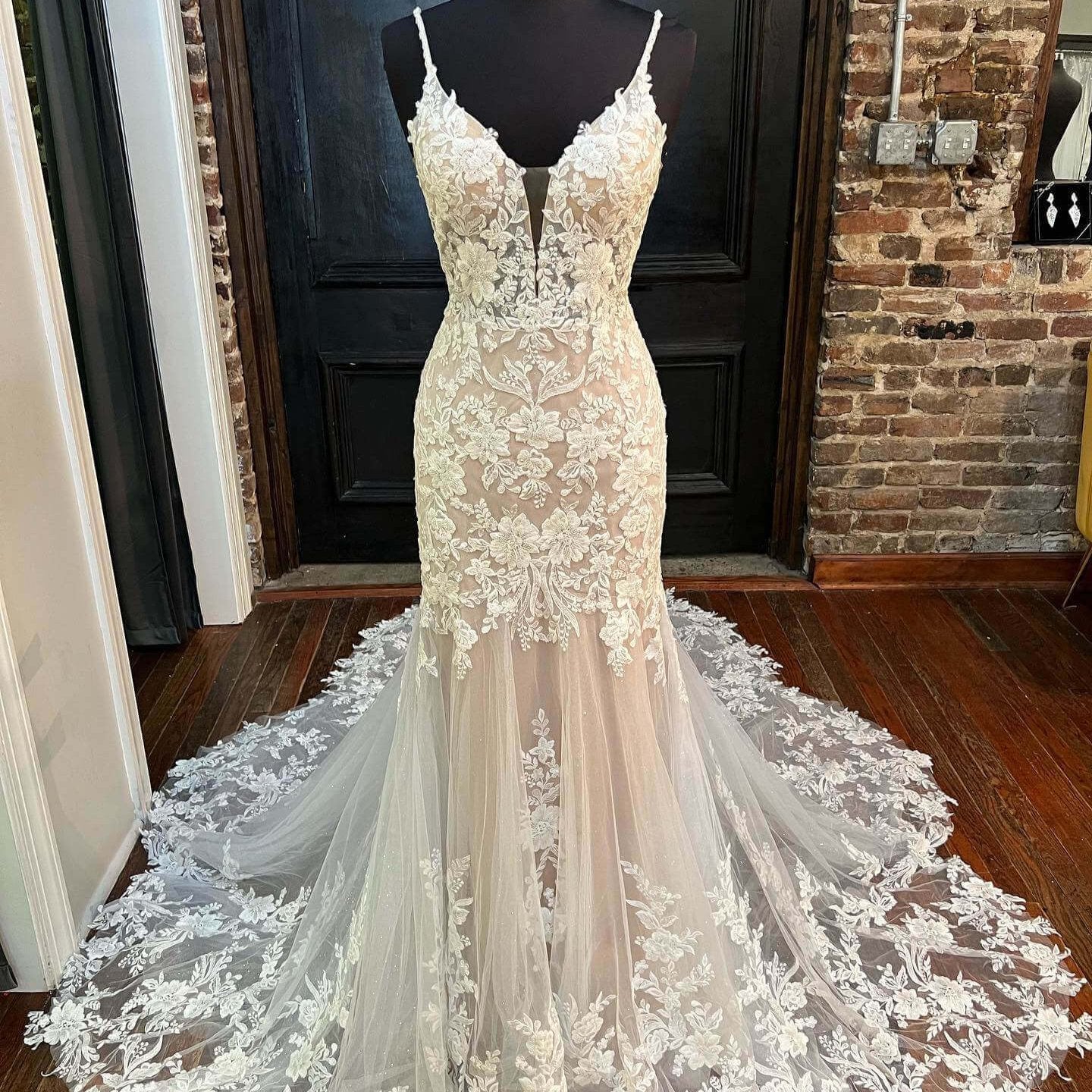 Bohemian Lace Applique Mermaid Wedding Dresses Spaghetti Strap Bridal Gown VW2160-wedding dresses 2025 -Viniodress-Ivory-Custom Size-