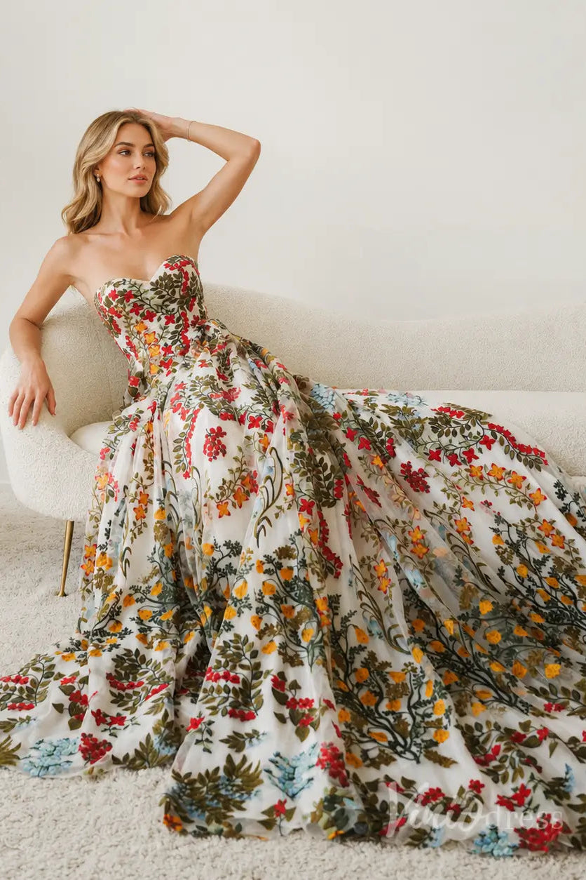 Boho Ivory Floral Embroidered Wedding Dress with Strapless Sweetheart Neckline, Corset Back & Chapel Train - FW269-wedding dresses 2026-Viniodress-Ivory-Dress Only-Custom Size – Add Measurements in Cart