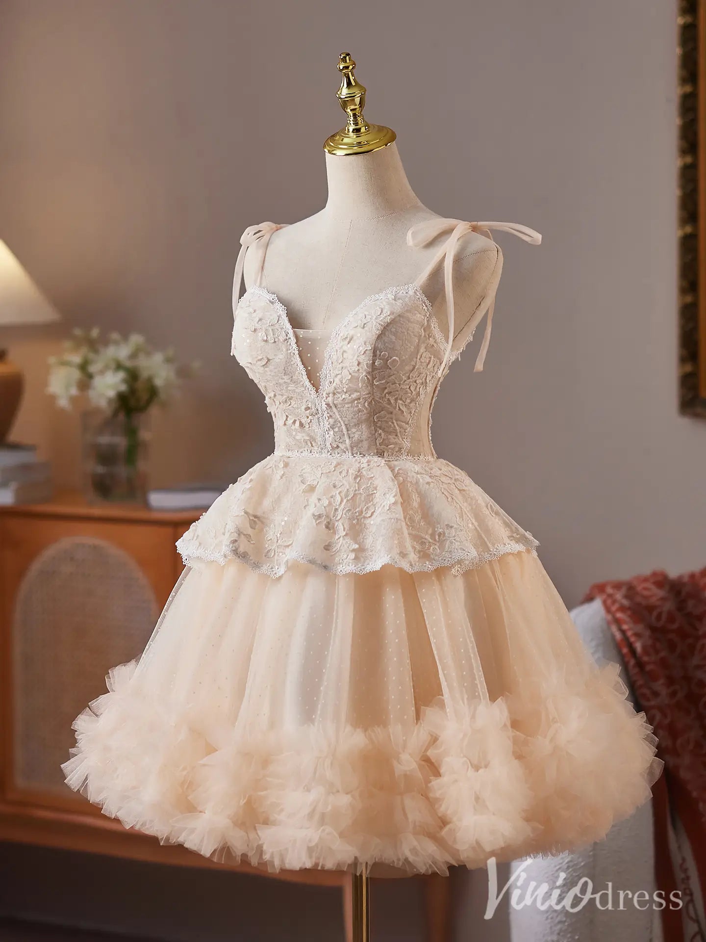 Champagne Spaghetti Strap Homecoming Dress with Lace Corset Bodice and Ruffle Hem Tulle Skirt – BJ086-Homecoming Dresses 2025 -Viniodress-Champagne-Custom Size-