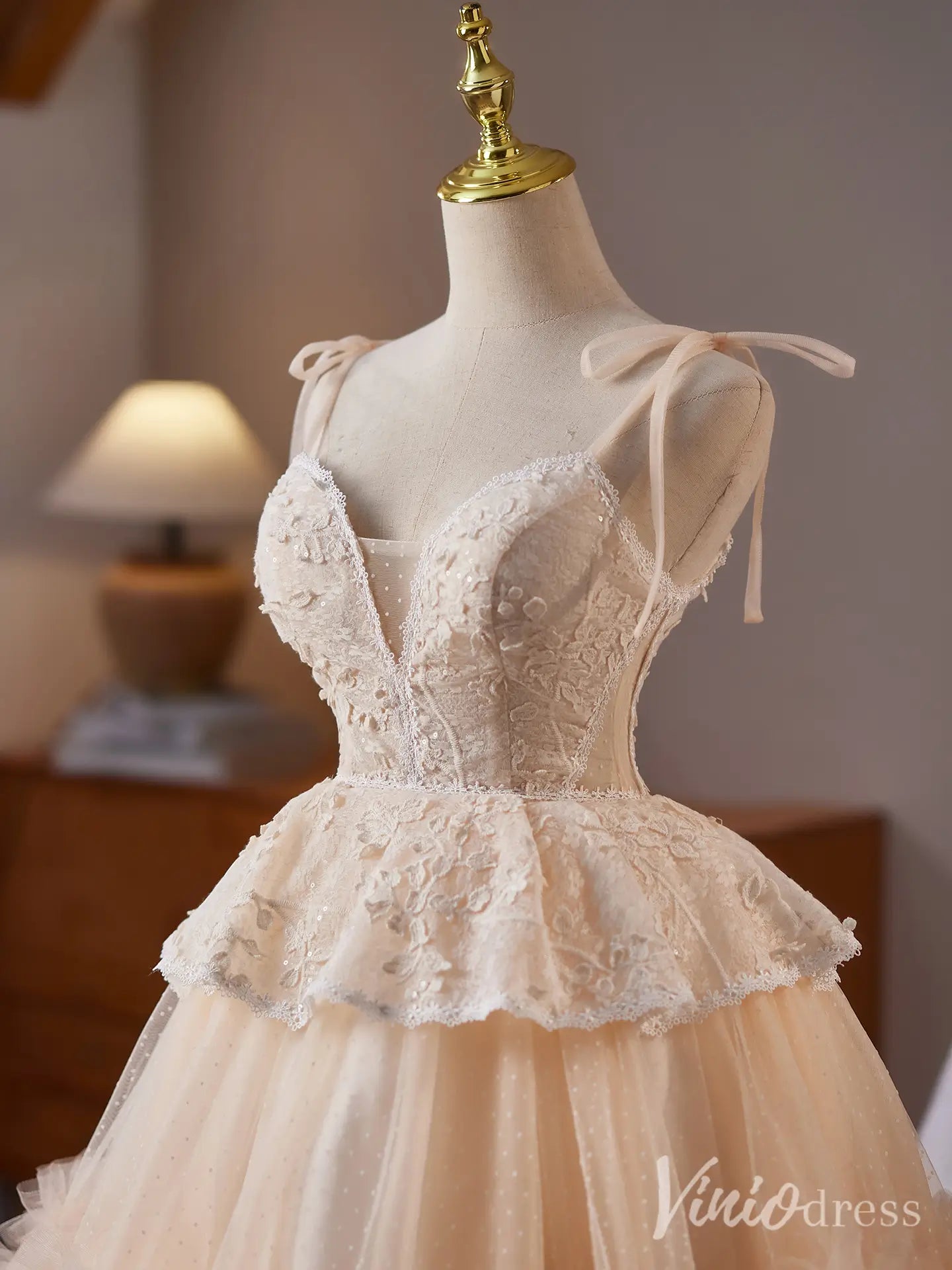 Champagne Spaghetti Strap Homecoming Dress with Lace Corset Bodice and Ruffle Hem Tulle Skirt – BJ086-Homecoming Dresses 2025 -Viniodress-Champagne-Custom Size-