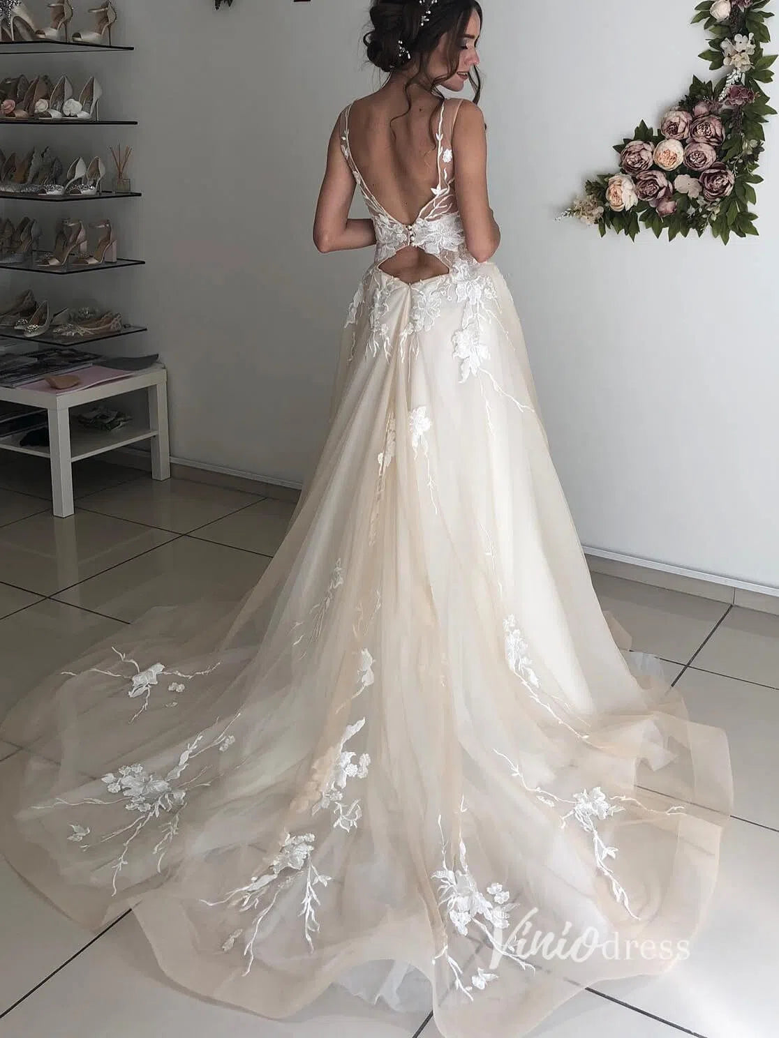 Champagne Tulle Ethereal Wedding Dress | Open Back Gown with White Floral Appliqués & Chapel Train VW1130-wedding dresses 2025 -Viniodress-Champagne-Custom Size-