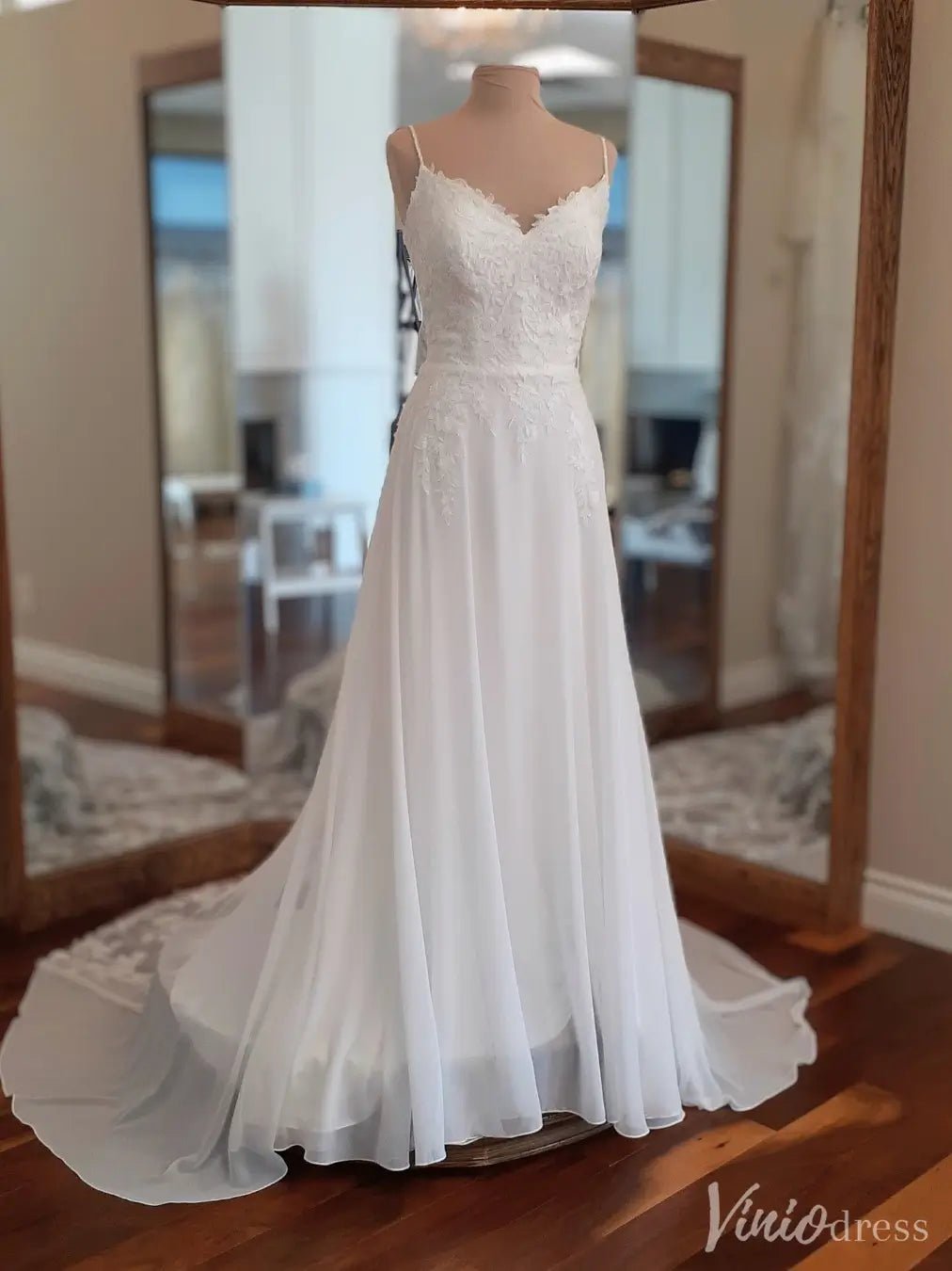 Chiffon A-Line Wedding Dress with Lace Bodice and Low Back – VW2561-wedding dresses 2025 -Viniodress-White-Custom Size-