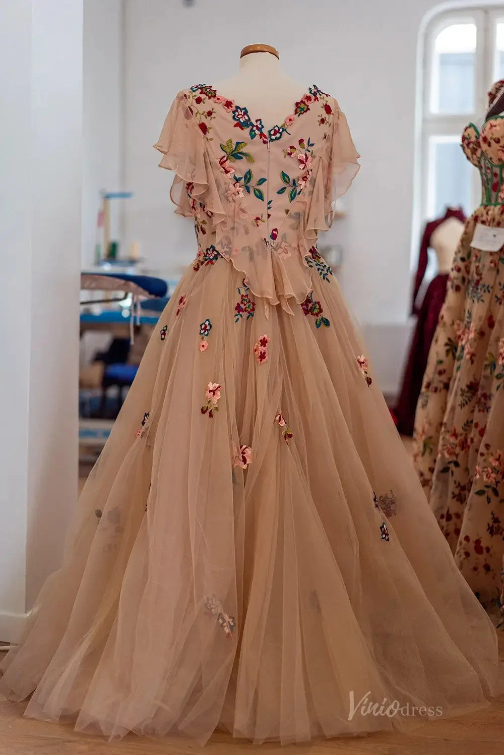 Colorful Floral Wedding Dress | A-Line Tulle Gown with Ruffled Chiffon Sleeves FW145-wedding dresses 2025 -Viniodress-Floral-Custom Size-