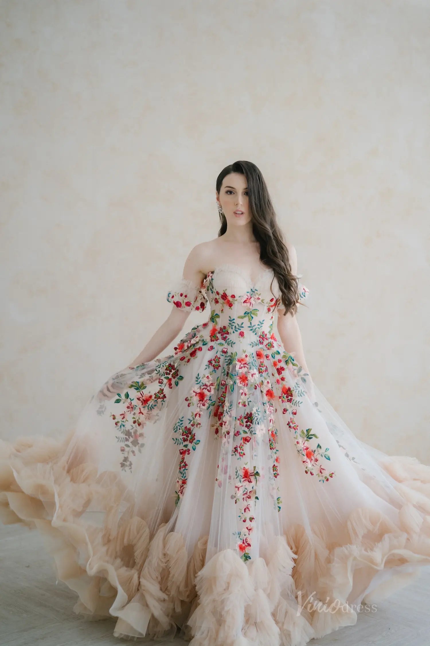 Colorful Floral Wedding Dress | Strapless Sweetheart Gown with Ruffled Tulle Skirt & Detachable Sleeves FW140-wedding dresses 2025 -Viniodress-Champagne-Custom Size-