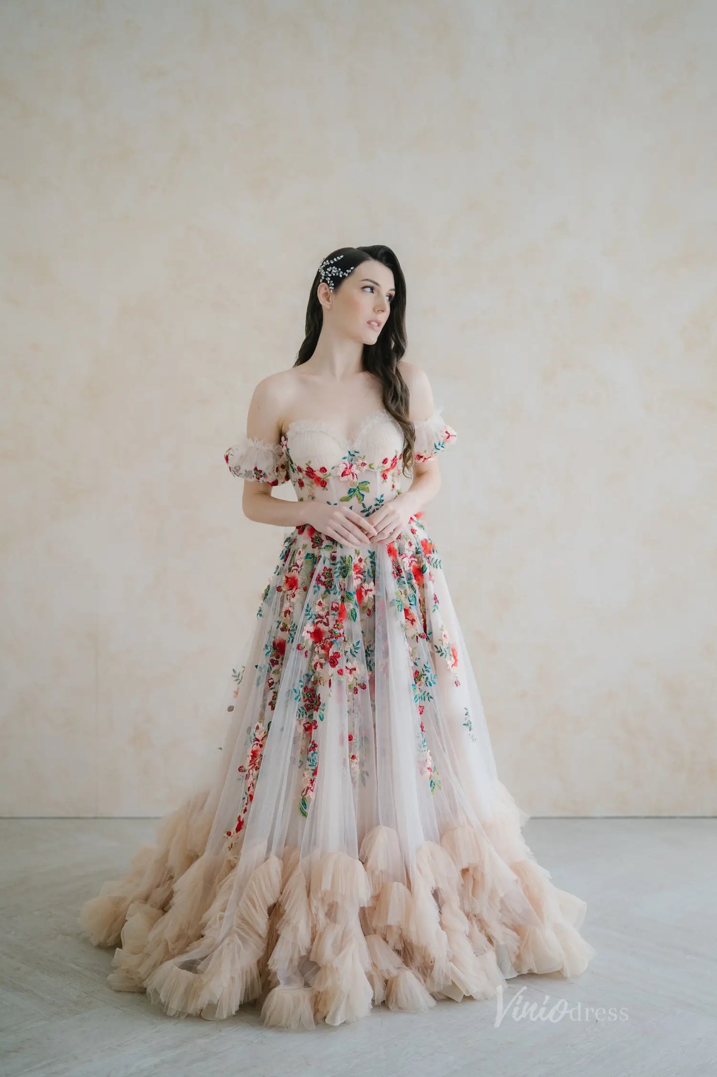 Colorful Floral Wedding Dress | Strapless Sweetheart Gown with Ruffled Tulle Skirt & Detachable Sleeves FW140-wedding dresses 2025 -Viniodress-Champagne-Custom Size-