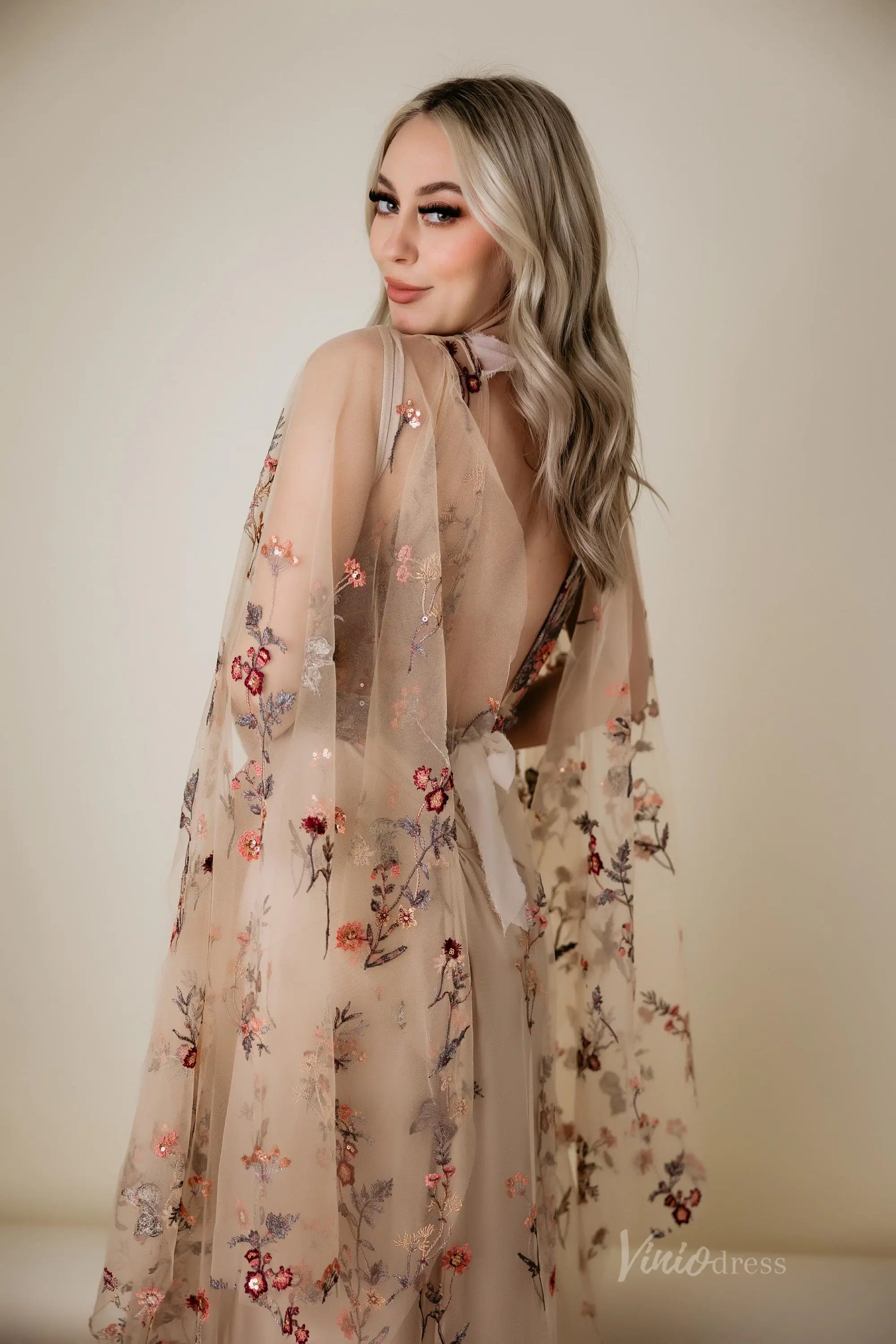 Colorful Meadow Wedding Photoshoot Dress | Backless Wildflower Sheath Gown with Cape & V-Neck FW138-wedding dresses 2025 -Viniodress-Champagne-Custom Size-